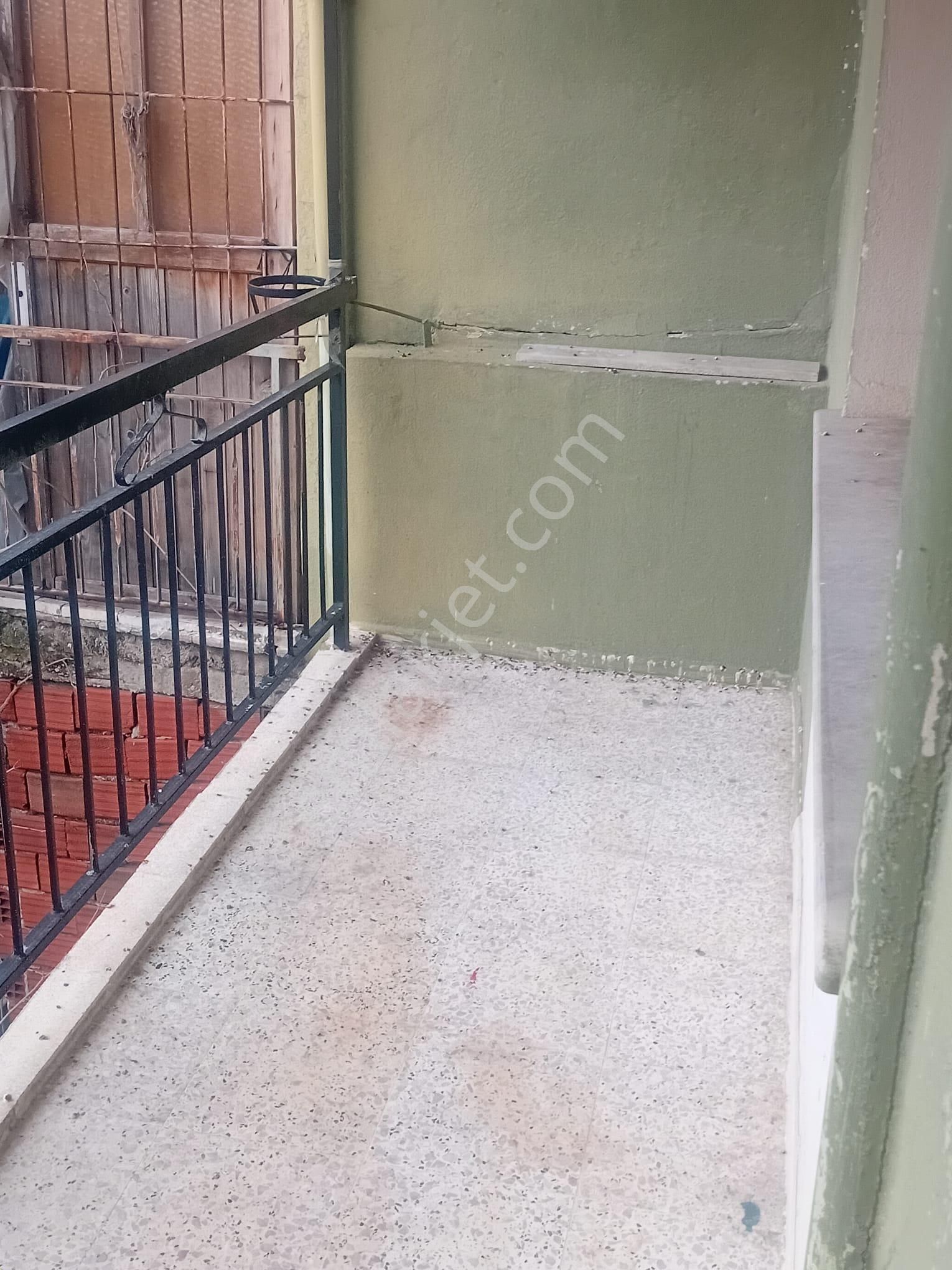 Karabağlar Devrim Mah. Eskiizmir Cuma Pazar Yeri Yakını 2+1 120 M2 Kiralık Ev - Görsel 4