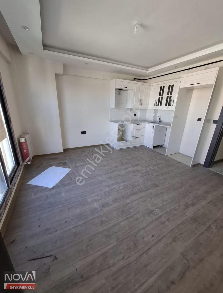 Manisa Ege Mah. 2+1 Çift Cepheli Satılık Sıfır Asansörlü Daire