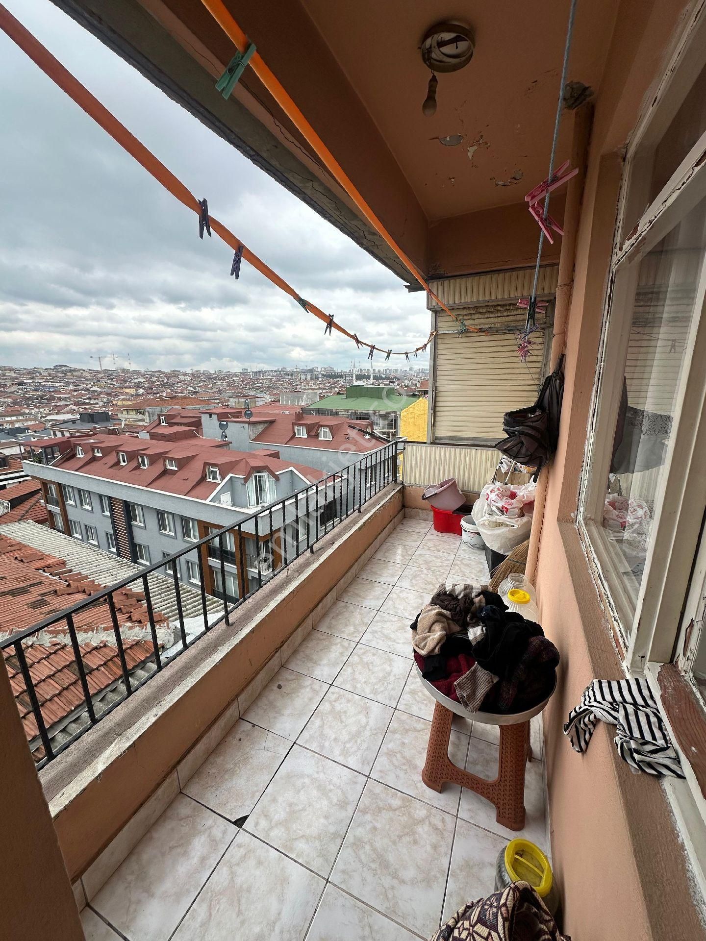 Family' Den Mahmutbey Cadde Üzerinde Satılık 2+1 Asansörlü Daire - Görsel 5