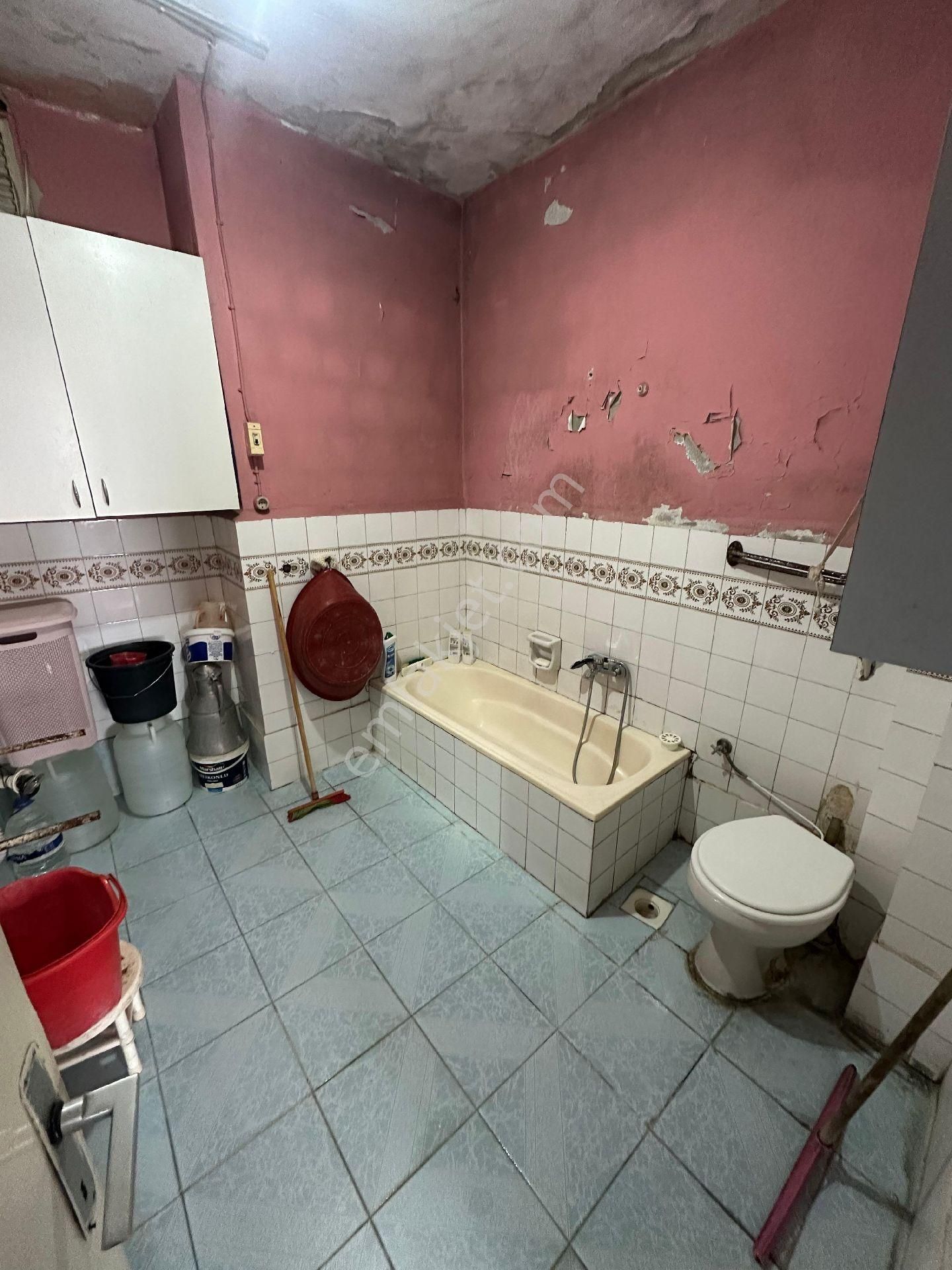 Family' Den Mahmutbey Cadde Üzerinde Satılık 2+1 Asansörlü Daire - Görsel 21
