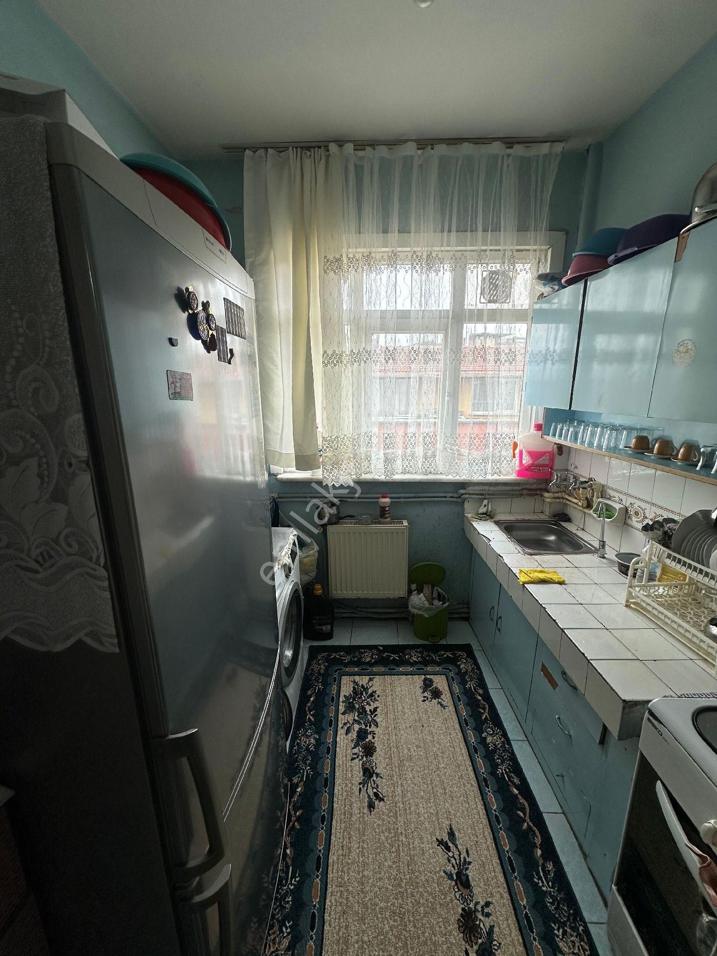 Family' Den Mahmutbey Cadde Üzerinde Satılık 2+1 Asansörlü Daire - Görsel 13