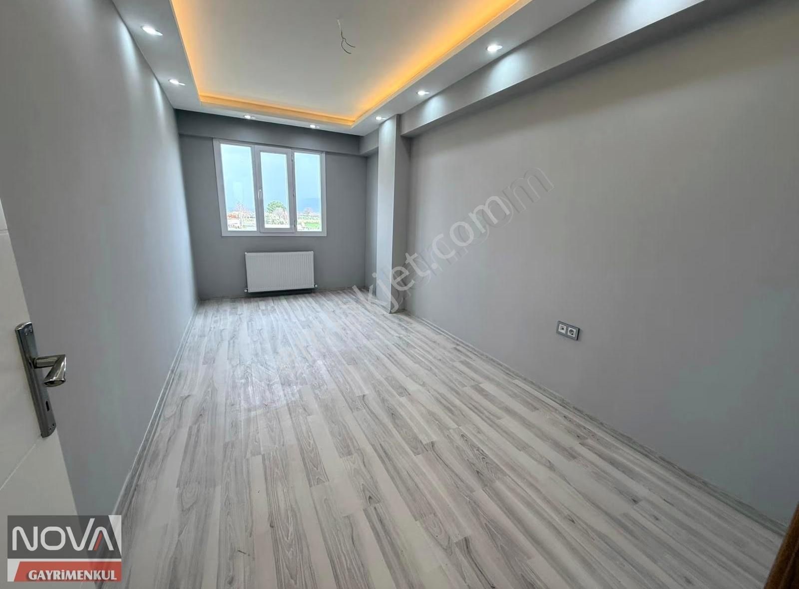 Muradiye'de Site İçerisinde 2+1 105m Önü Açık Ultra Lüx Arakat - Görsel 2