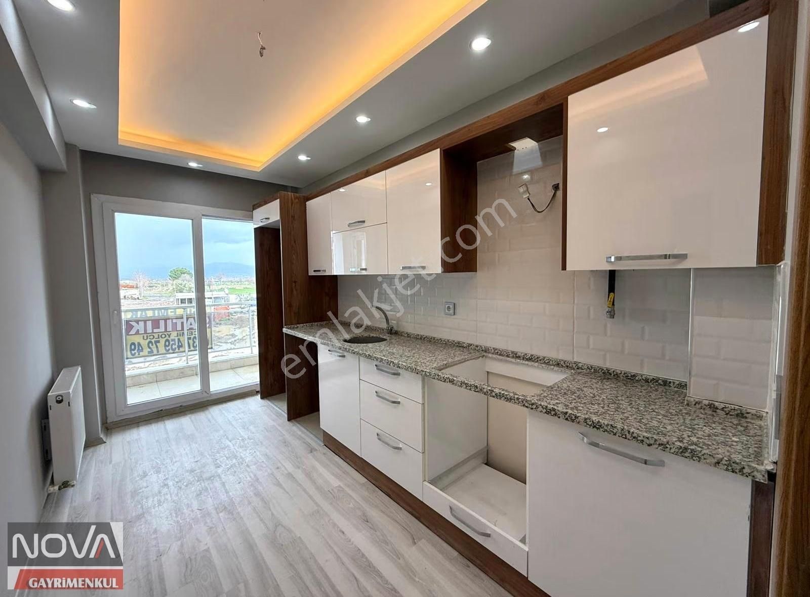 Muradiye'de Site İçerisinde 2+1 105m Önü Açık Ultra Lüx Arakat - Görsel 6