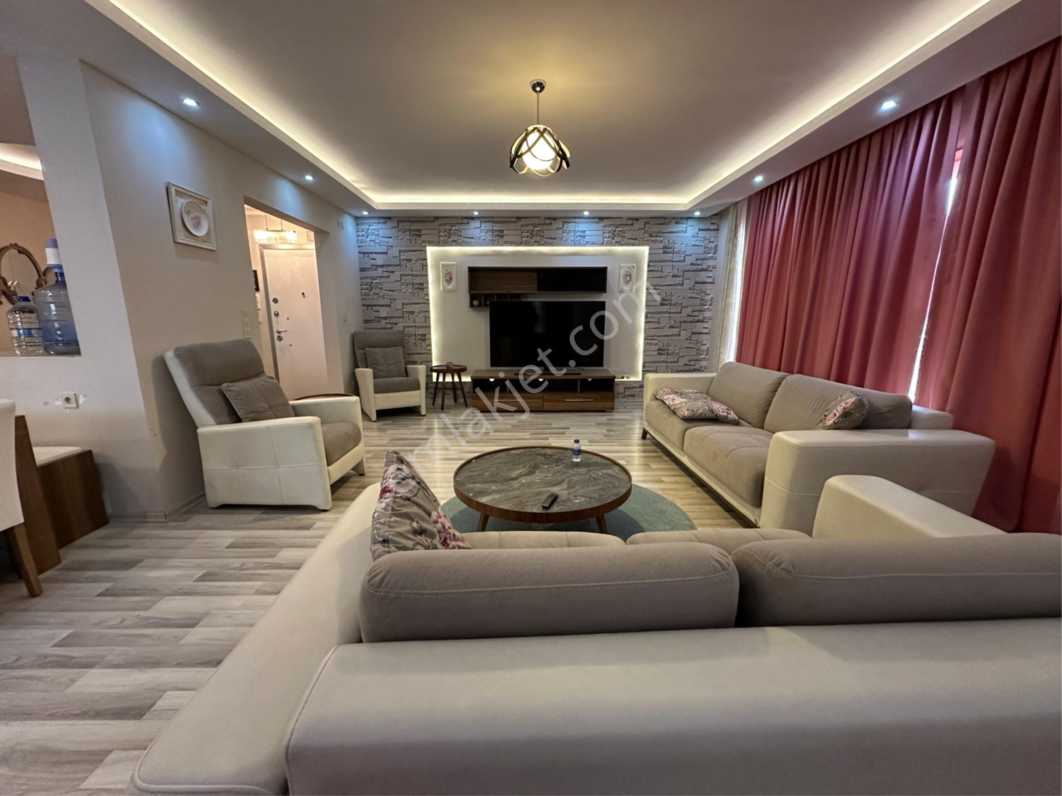 Kuşadası Satılık Deniz Manzaralı 3+1 Daire - Görsel 2