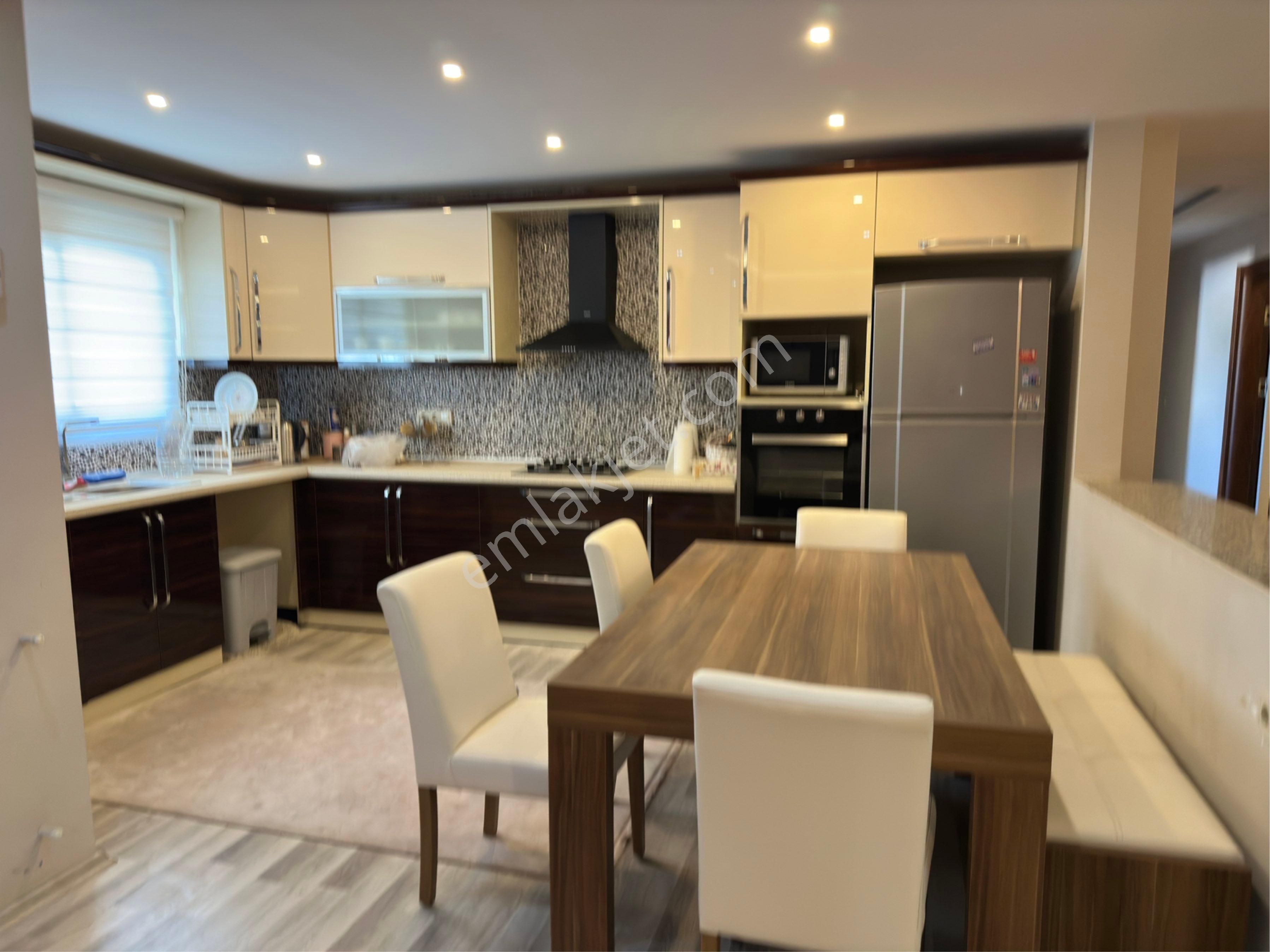 Kuşadası Satılık Deniz Manzaralı 3+1 Daire - Görsel 3