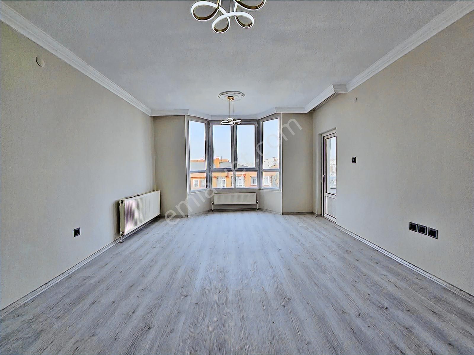 Ayyıldız Mh'de 3+1 Krediye Uygun Ulta Lüks Yapılı Ön Cephe Daire - Görsel 13