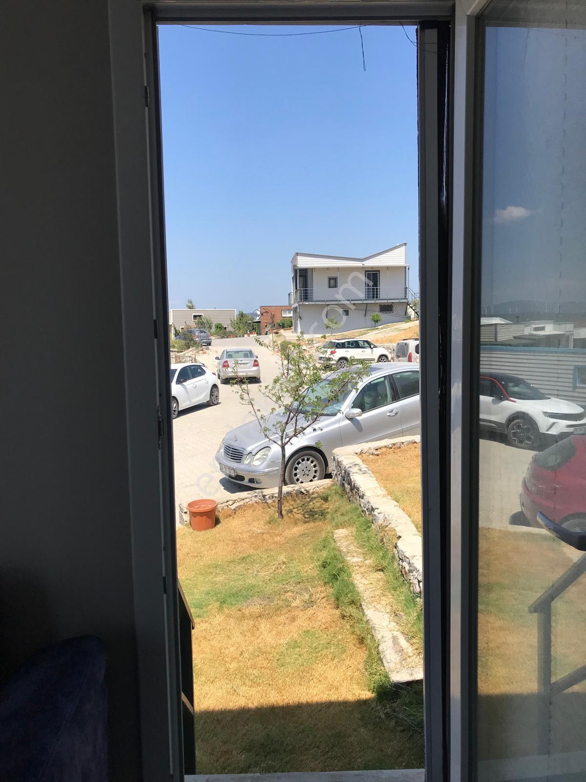 Doğa İçinde Göl Manzaralı Eşyalı Müstakil Ev - Görsel 7