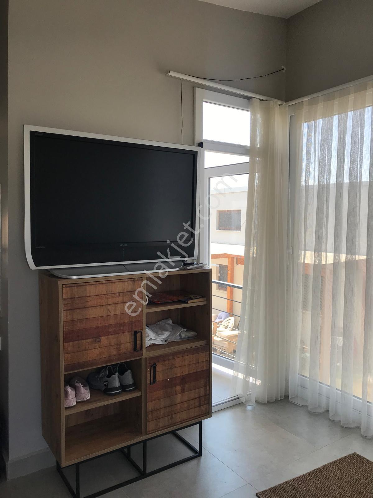 Doğa İçinde Göl Manzaralı Eşyalı Müstakil Ev - Görsel 20