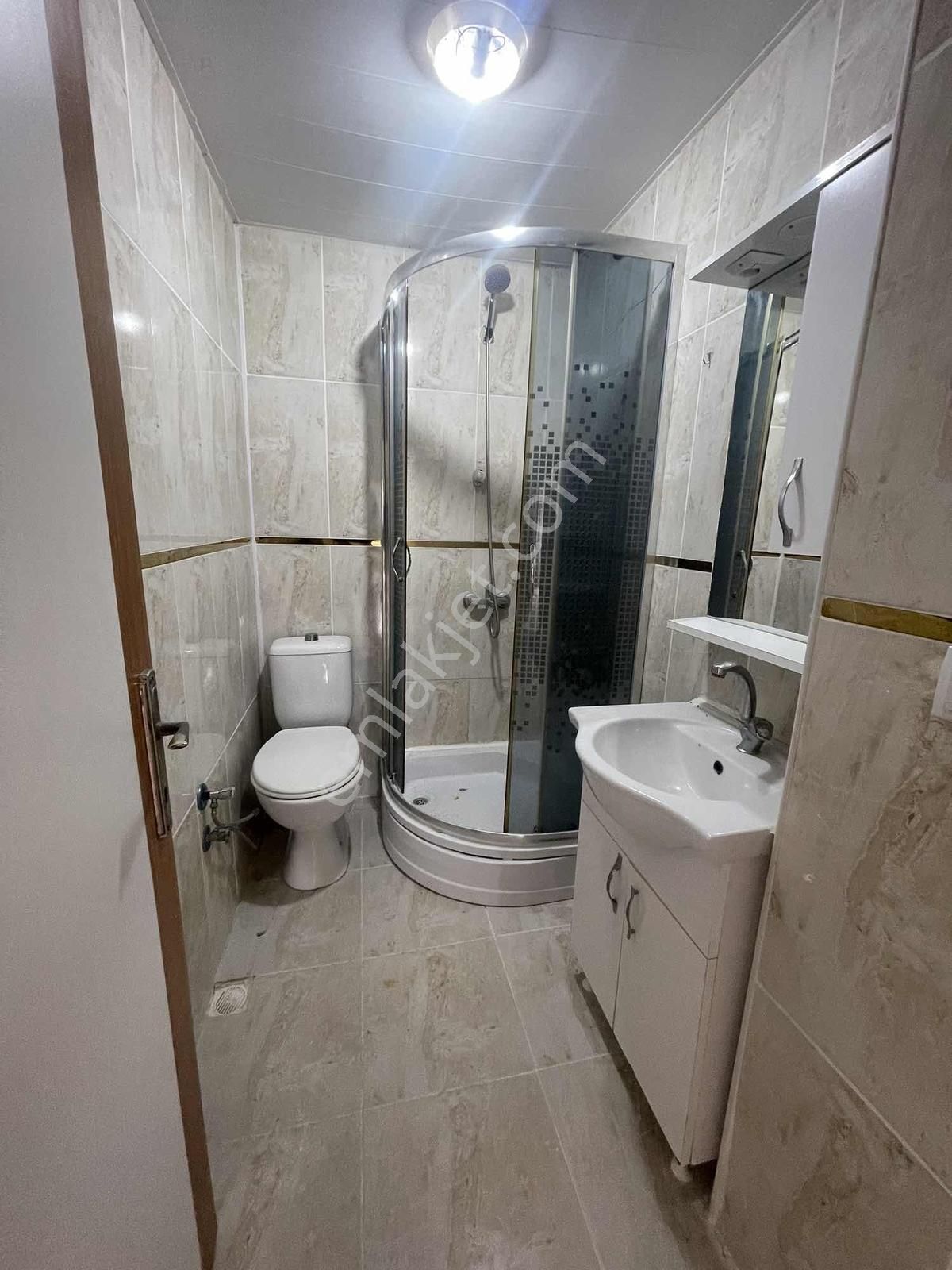 Vatan Mahallesi'nde Kiralık 2 + 1 Yeni Hastane Yakın 14.000 - Görsel 13