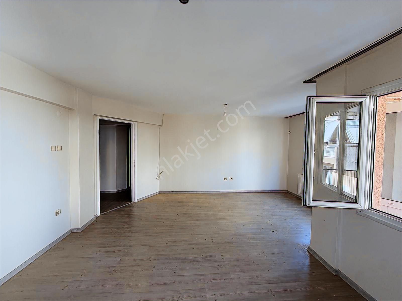 Bostanlı Merkez Denize Yürüme Mesafesinde - Görsel 22