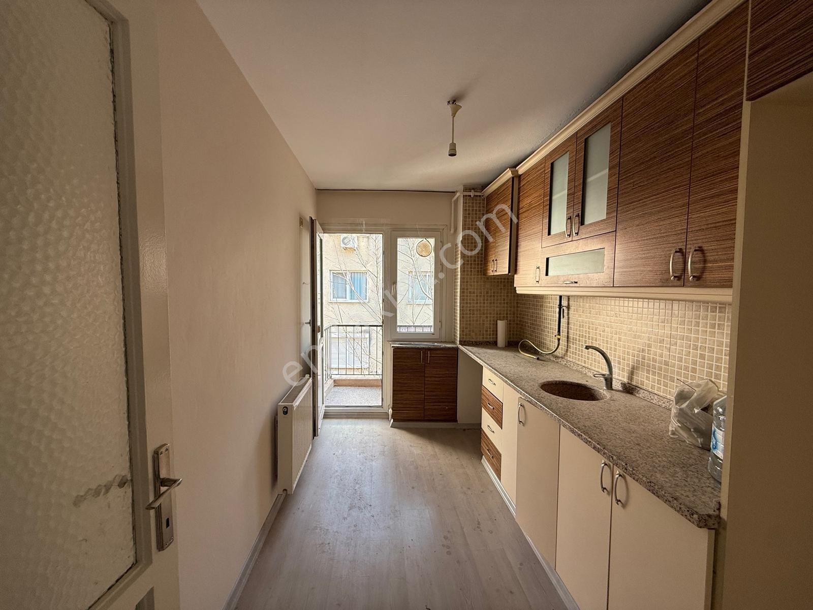 Bostanlı Merkez Denize Yürüme Mesafesinde - Görsel 34