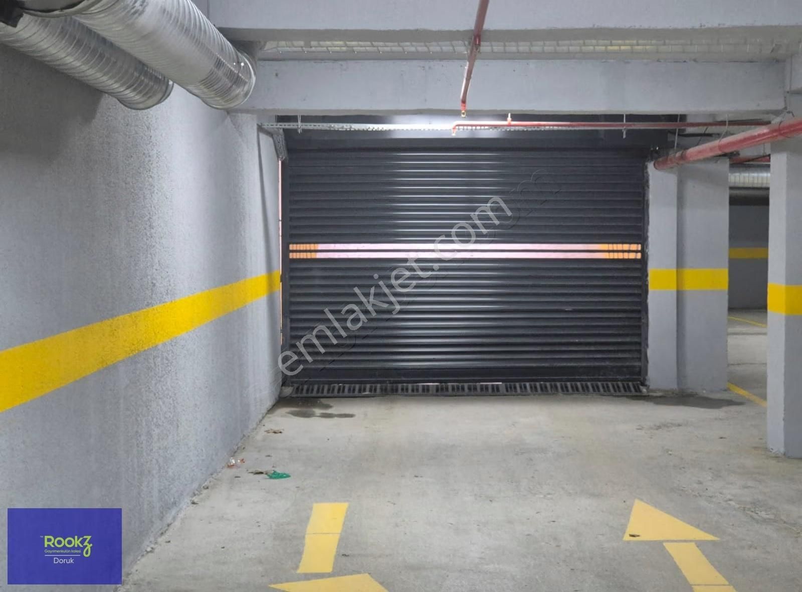 Batı Mahallesi'nin Kalbinde Denizle İç İçe Kapalı Otoparklı 2+2! - Görsel 10