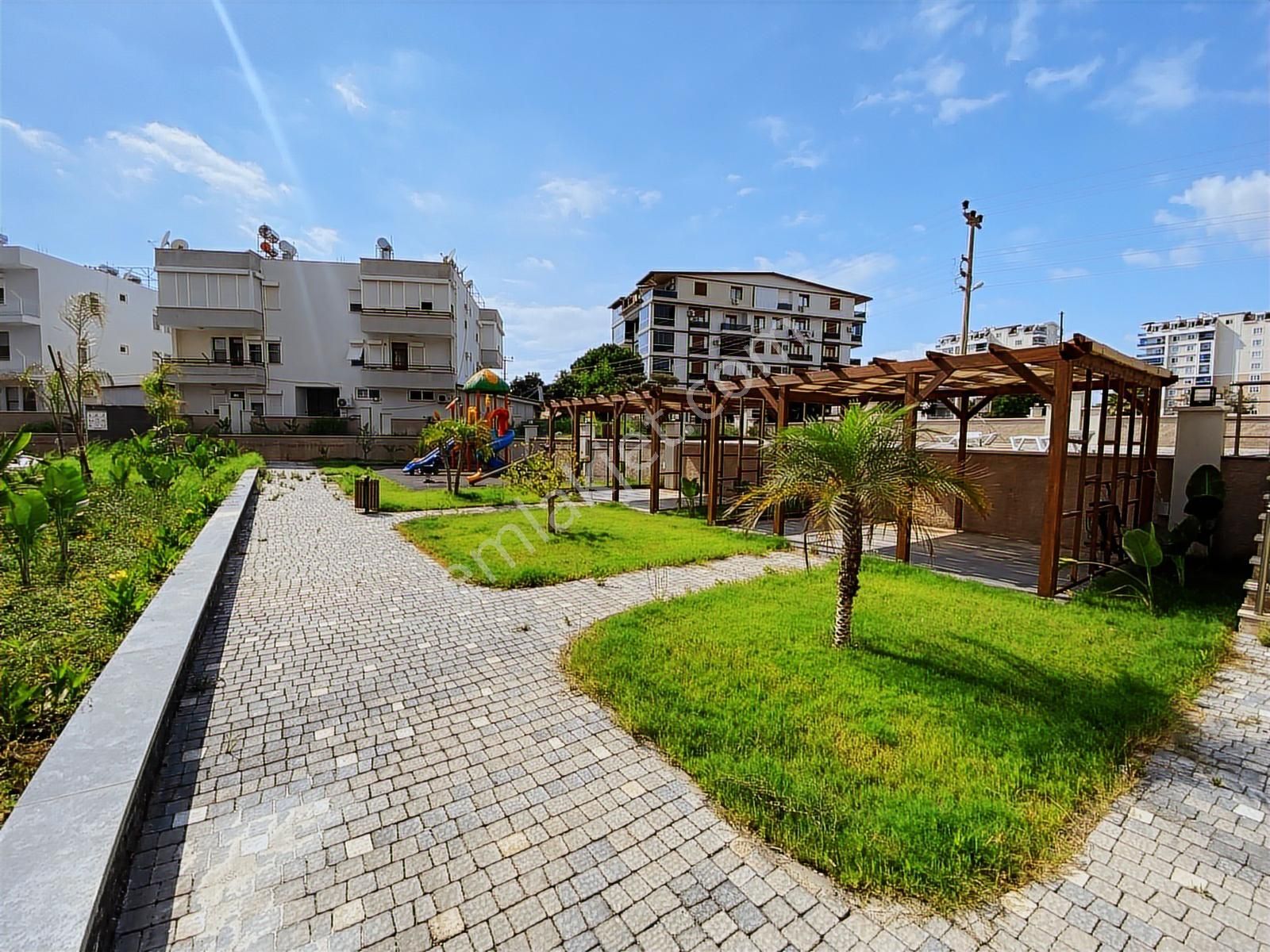 Antares Koru'da Eşsiz Deniz Manzaralı 1+1 - Görsel 8
