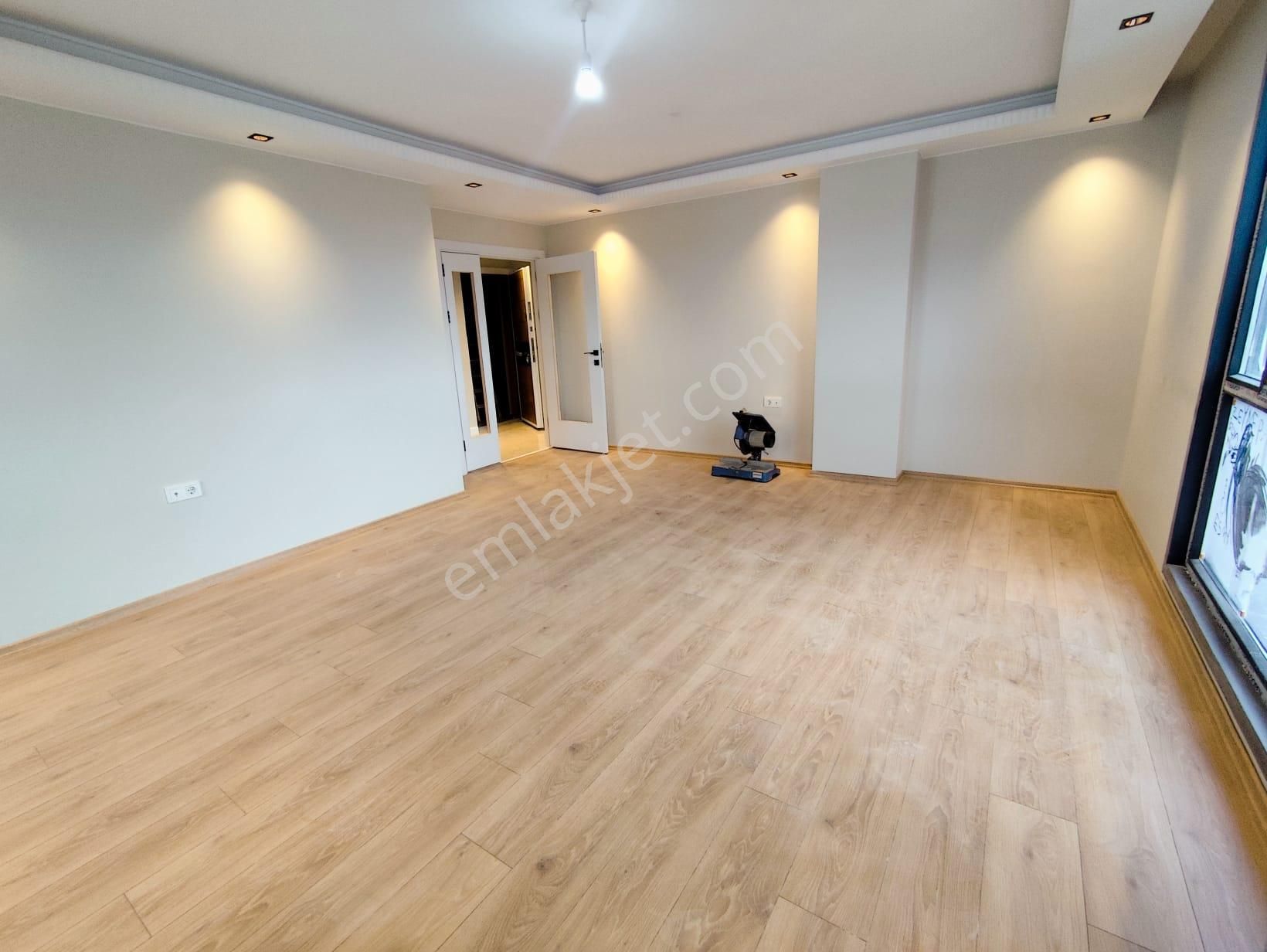 Mertcan Dan Fatih Mah 2 Mutfaklı - 2 Banyolu 4+2 Teraslı Dubleks - Görsel 3