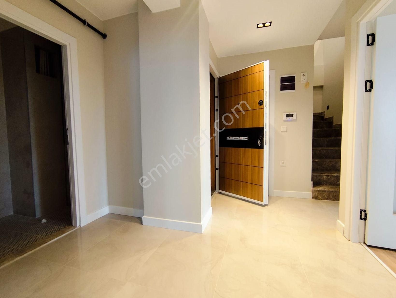 Mertcan Dan Fatih Mah 2 Mutfaklı - 2 Banyolu 4+2 Teraslı Dubleks - Görsel 26