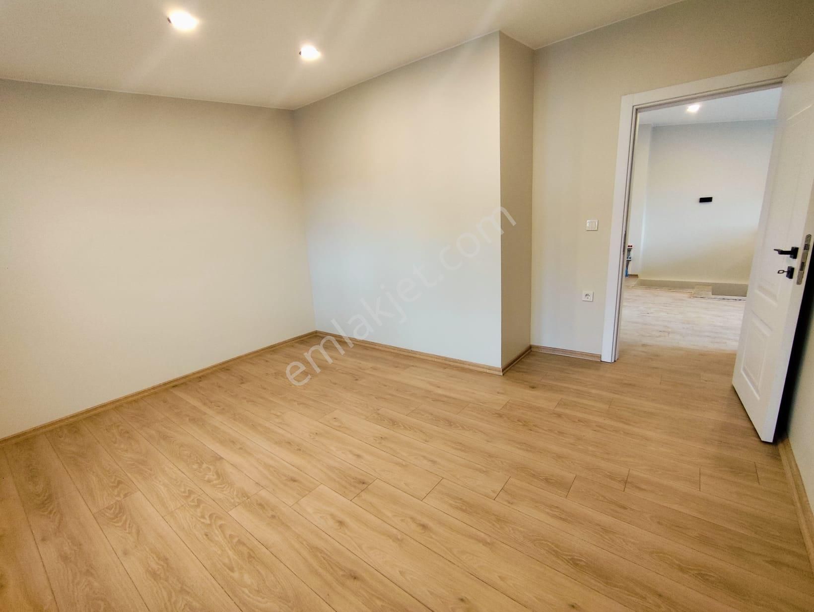 Mertcan Dan Fatih Mah 2 Mutfaklı - 2 Banyolu 4+2 Teraslı Dubleks - Görsel 11