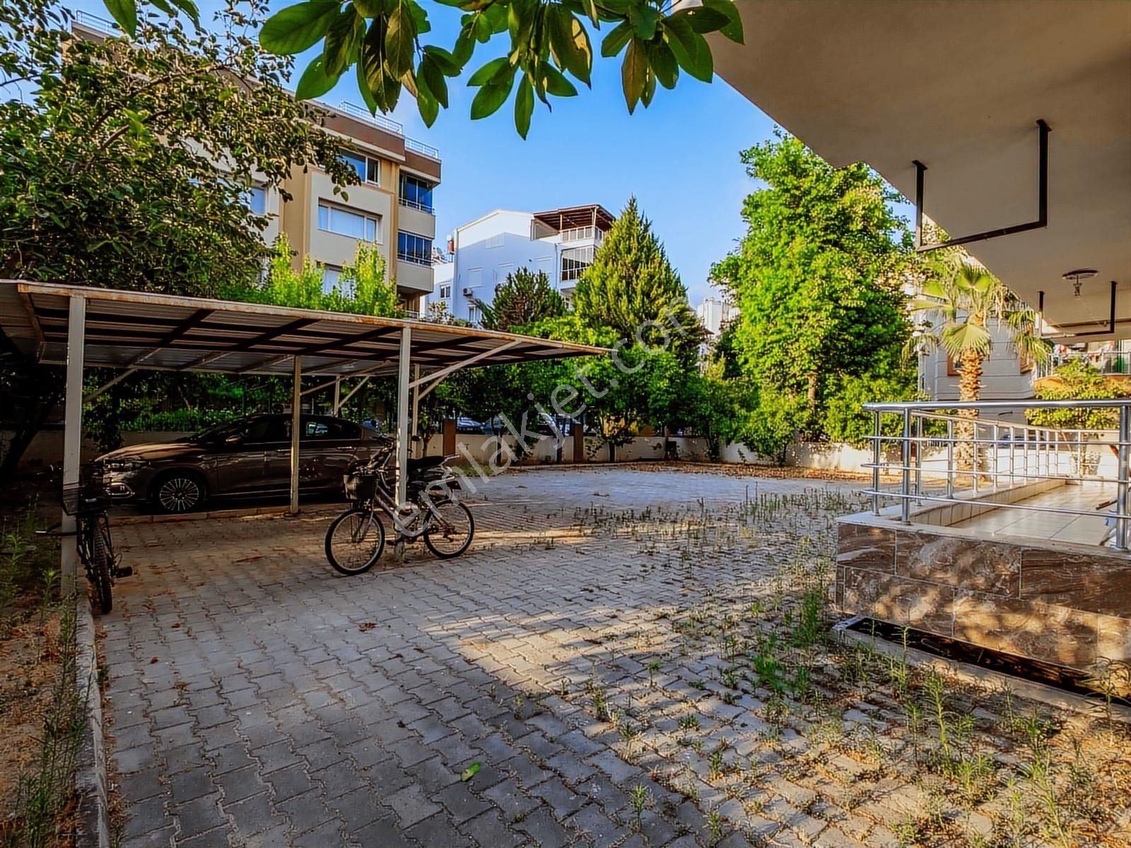 Çağlayan'da 220 M2 4+1 Çatı Dubleksi, D.gaz, 2 Banyo, Ayrı Mutfa - Görsel 32