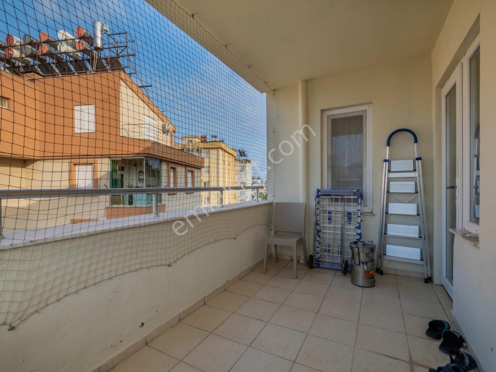 Çağlayan'da 220 M2 4+1 Çatı Dubleksi, D.gaz, 2 Banyo, Ayrı Mutfa - Görsel 9