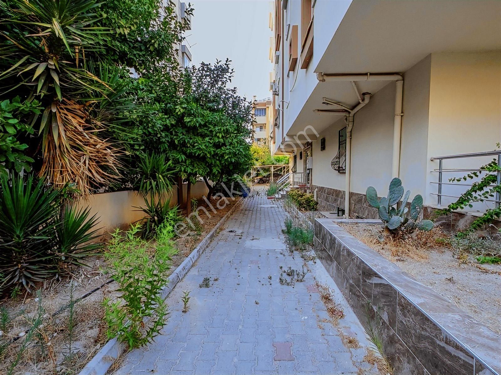 Çağlayan'da 220 M2 4+1 Çatı Dubleksi, D.gaz, 2 Banyo, Ayrı Mutfa - Görsel 11