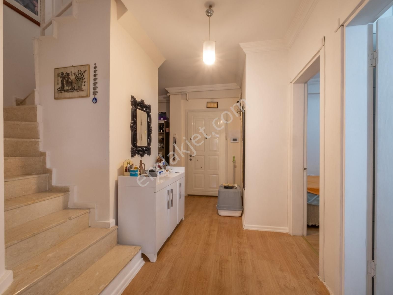 Çağlayan'da 220 M2 4+1 Çatı Dubleksi, D.gaz, 2 Banyo, Ayrı Mutfa - Görsel 6