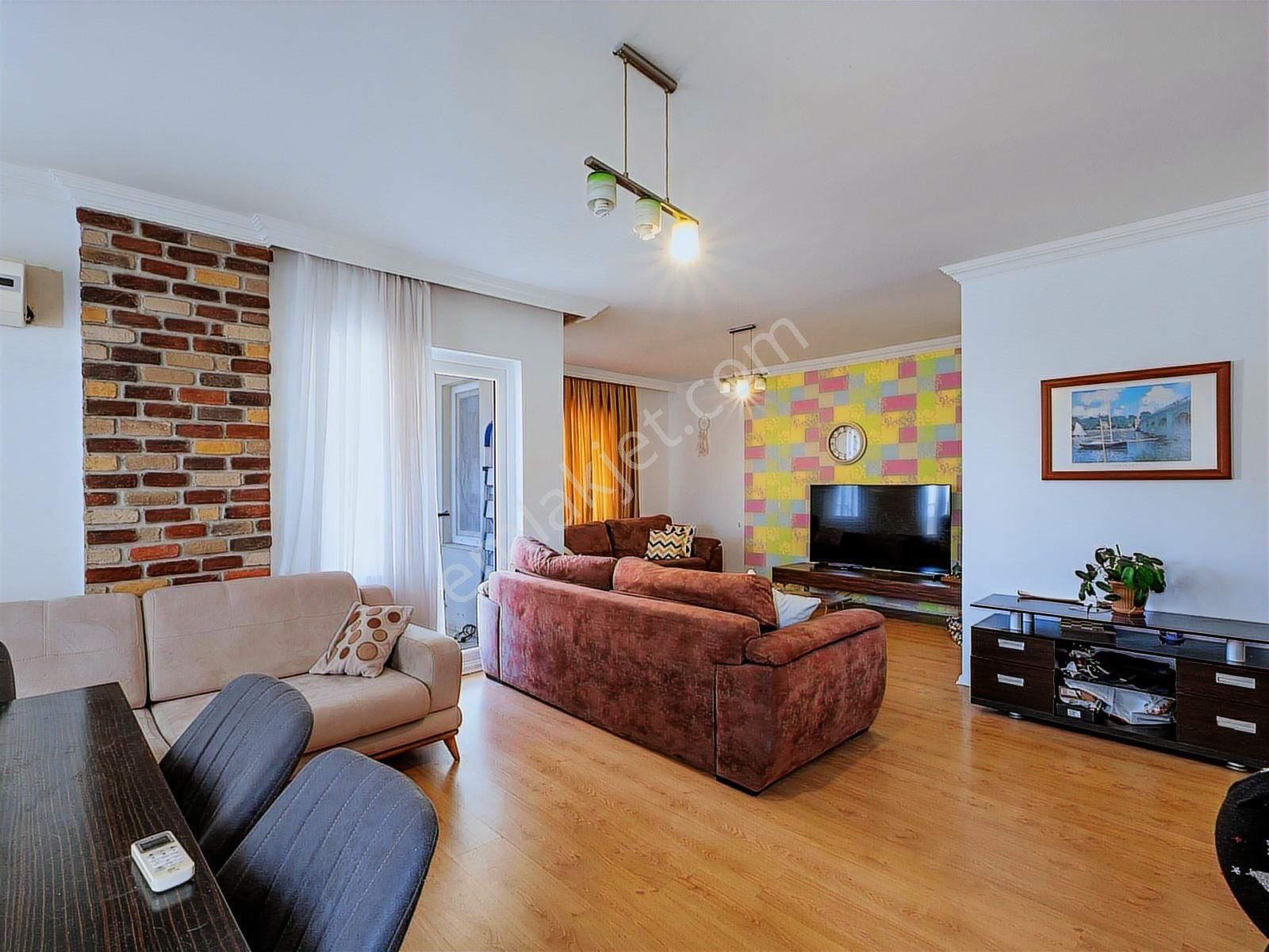 Çağlayan'da 220 M2 4+1 Çatı Dubleksi, D.gaz, 2 Banyo, Ayrı Mutfa - Görsel 4