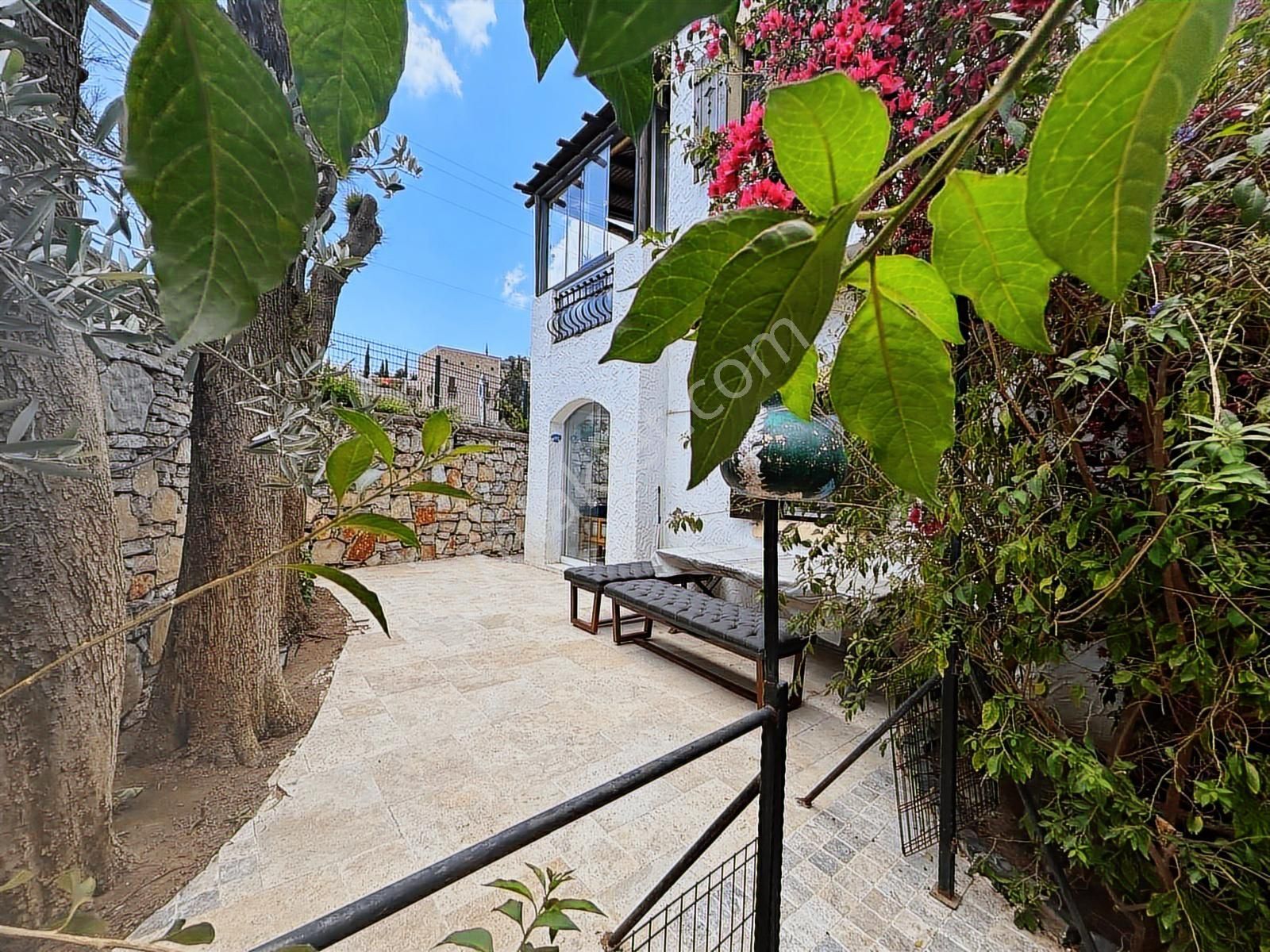 Bodrum Merkezde Site İçi Modern Ve Şık Eşyalı 2+1 Kiralık Daire - Görsel 10