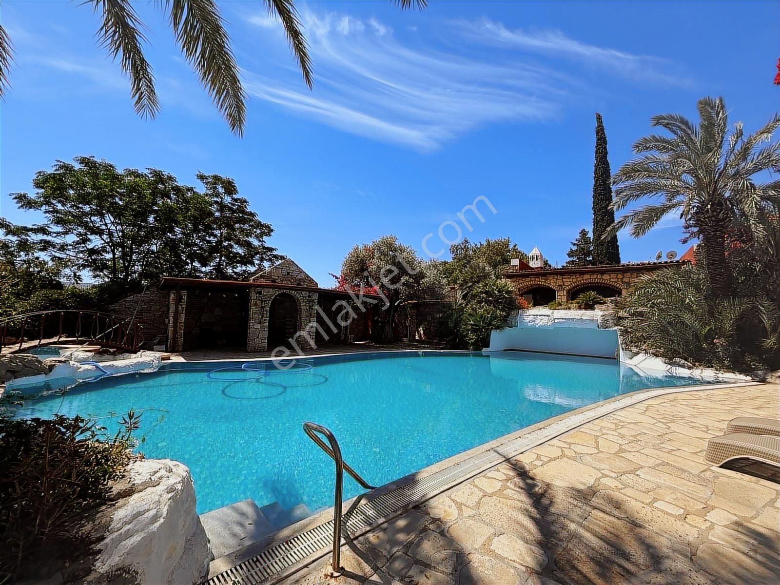 Bodrum Merkezde Site İçi Modern Ve Şık Eşyalı 2+1 Kiralık Daire - Görsel 30