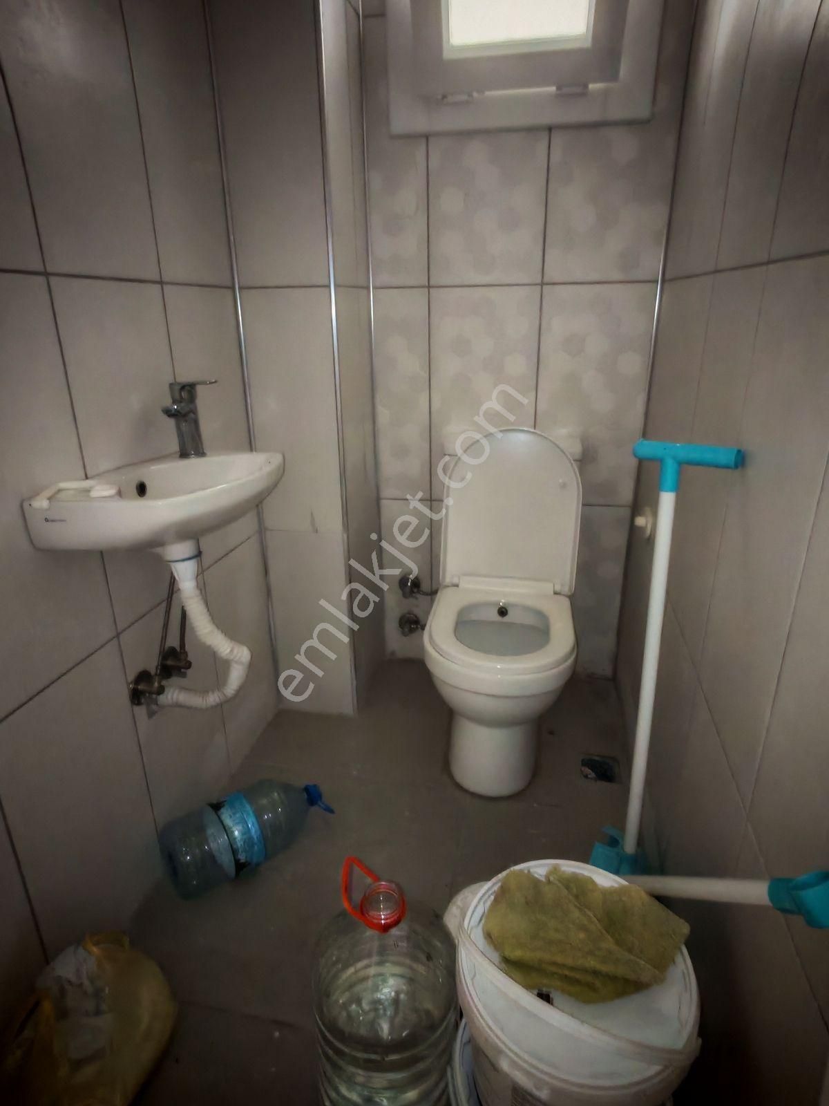 Dikili Gazipaşa'da Yokuşsuz 5 Yaşında 70 M2 2+1 Giriş Kat Daire - Görsel 11