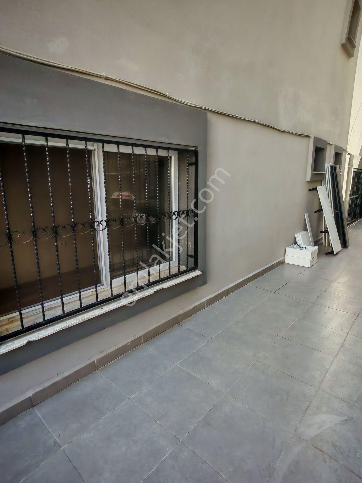 Dikili Gazipaşa'da Yokuşsuz 5 Yaşında 70 M2 2+1 Giriş Kat Daire - Görsel 14