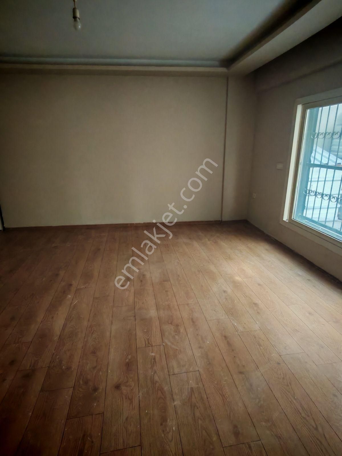 Dikili Gazipaşa'da Yokuşsuz 5 Yaşında 70 M2 2+1 Giriş Kat Daire - Görsel 4