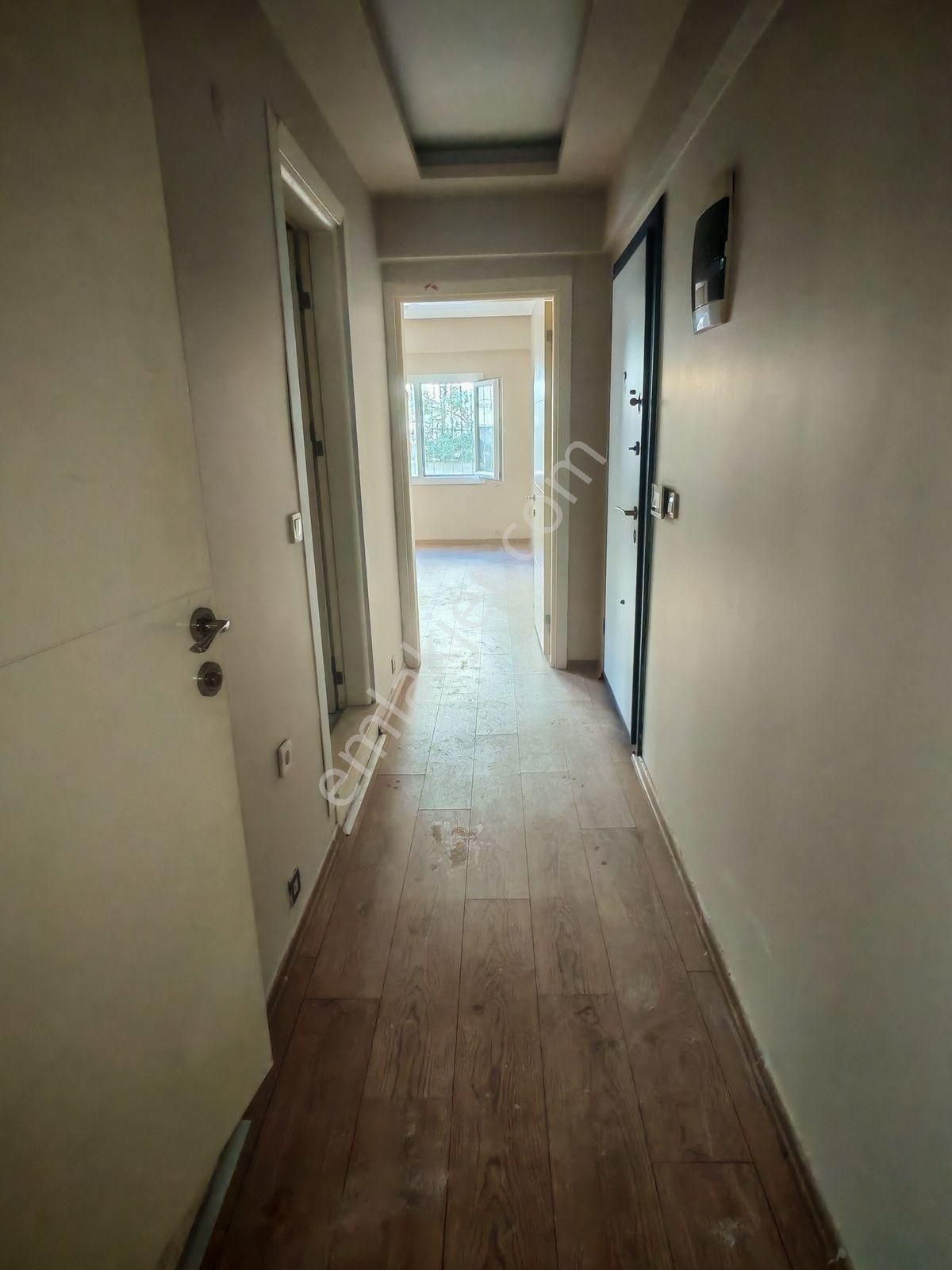 Dikili Gazipaşa'da Yokuşsuz 5 Yaşında 70 M2 2+1 Giriş Kat Daire - Görsel 9