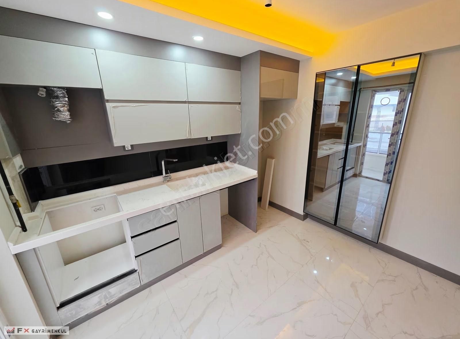 Fx'den 3+1 Ultra Yapılı Sıfır Oturuma Hazır Giyinme Odalı Daire - Görsel 2