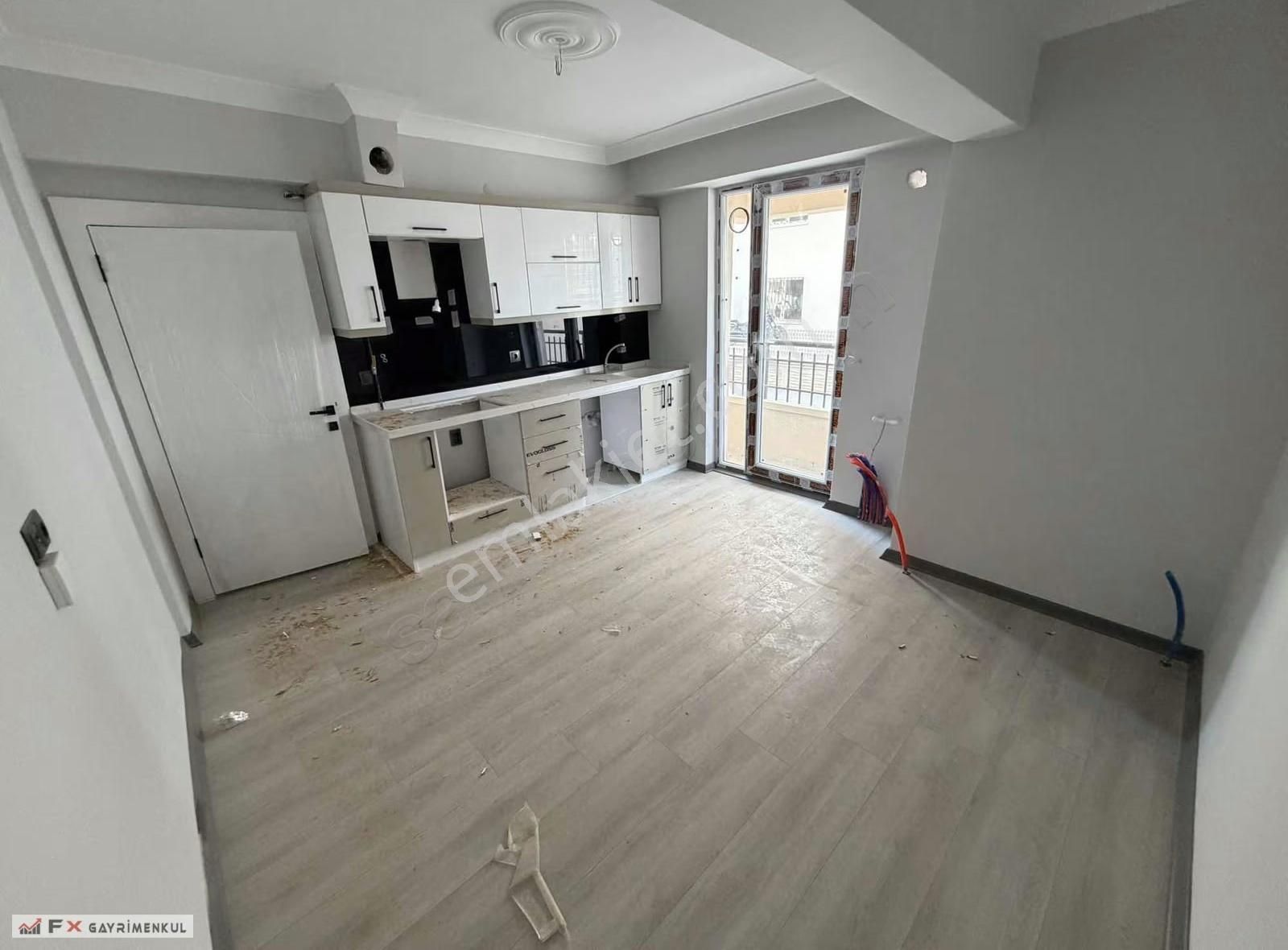 Fx'den Bulvara Yakın Merkezi Konumda 1+1 Balkonlu Sıfır Daire