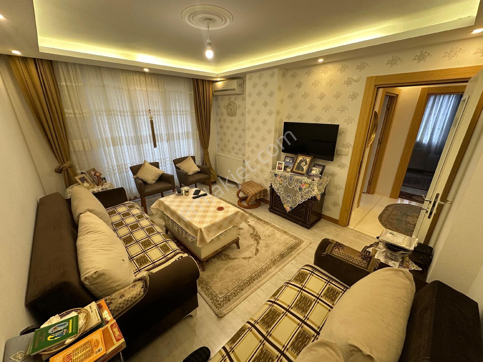 Family' Den Kocasinanda 8 Yıllık Asansörlü Satılık Kredili Daire