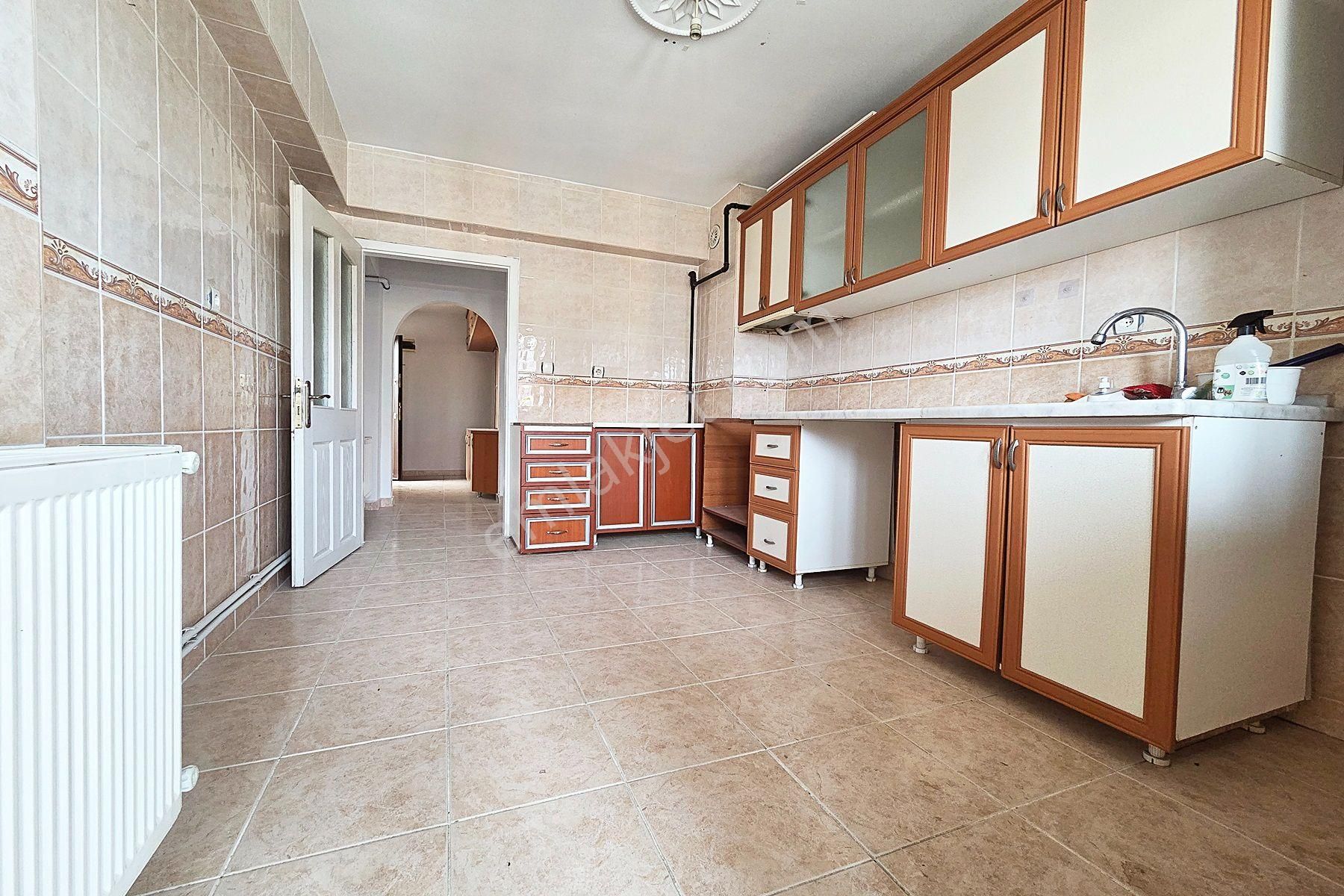 Yayla'da Porsuk Caddesine Cephe 3.kat 3+1 Kiralık Daire - Görsel 10