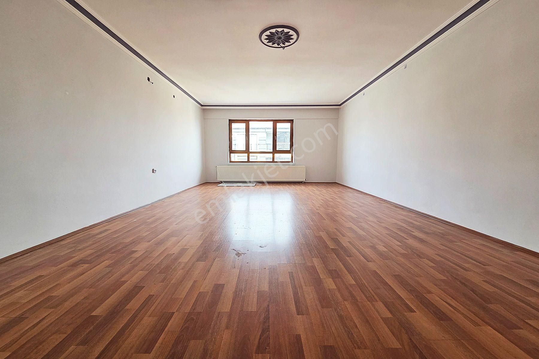 Yayla'da Porsuk Caddesine Cephe 3.kat 3+1 Kiralık Daire - Görsel 3