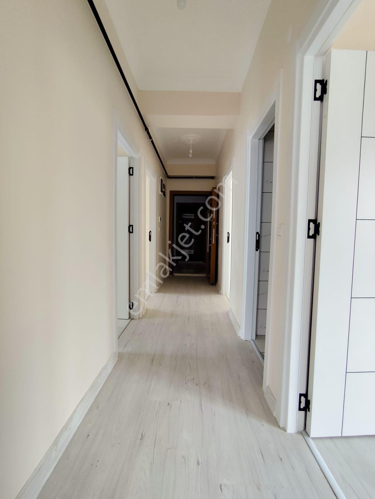 Mertcan Dan Gümüşpınar Mah Balkonlu 3+1 İskanlı Sıfır Satılık - Görsel 23