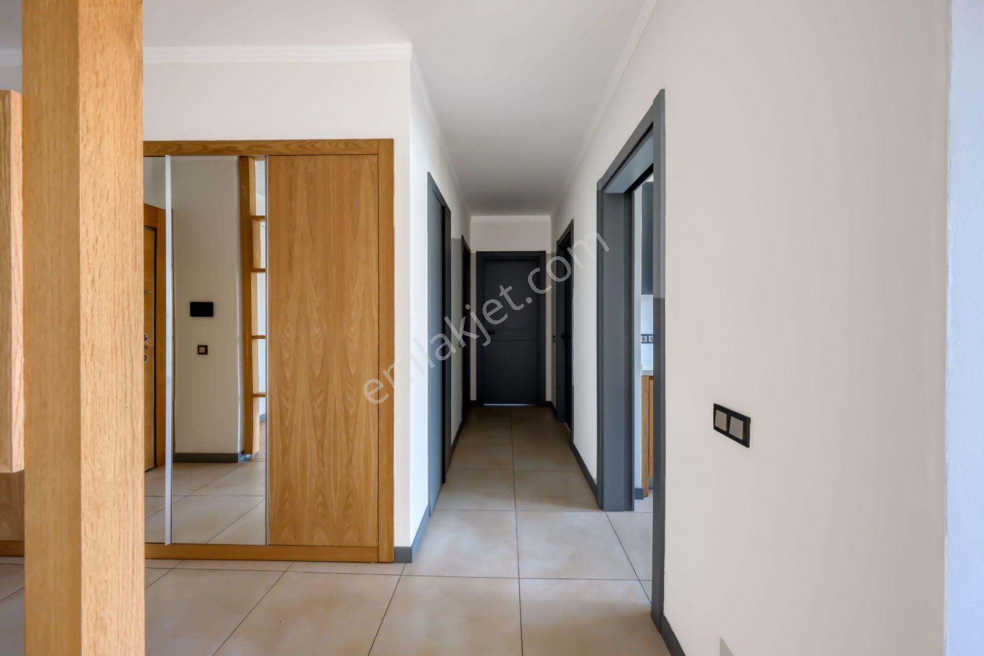 Ataşehir Modern Sitesi Büyük Tip Kapalı Mutfak 2+1 Kiralık Daire - Görsel 18