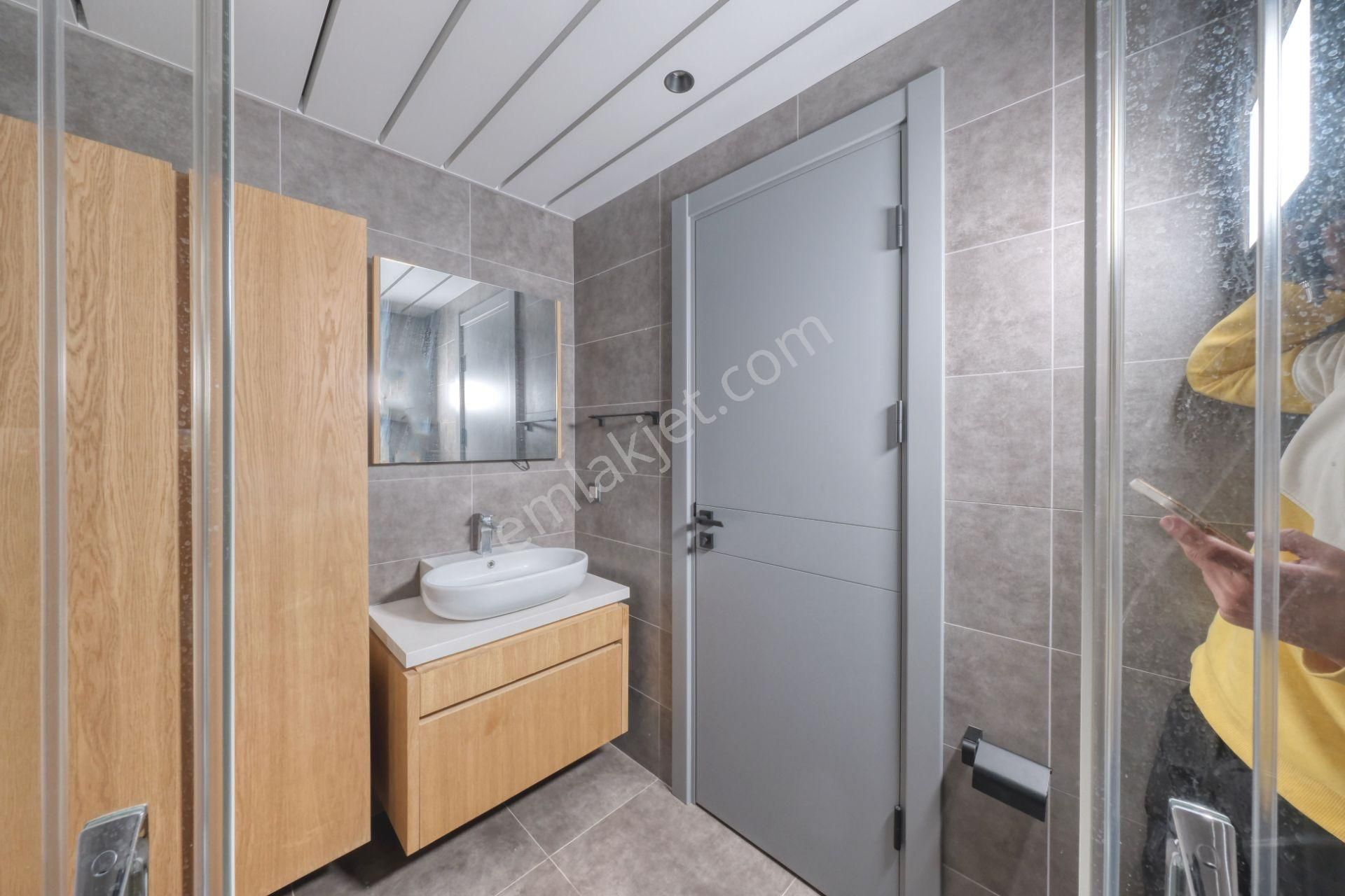 Ataşehir Modern Sitesi Büyük Tip Kapalı Mutfak 2+1 Kiralık Daire - Görsel 8