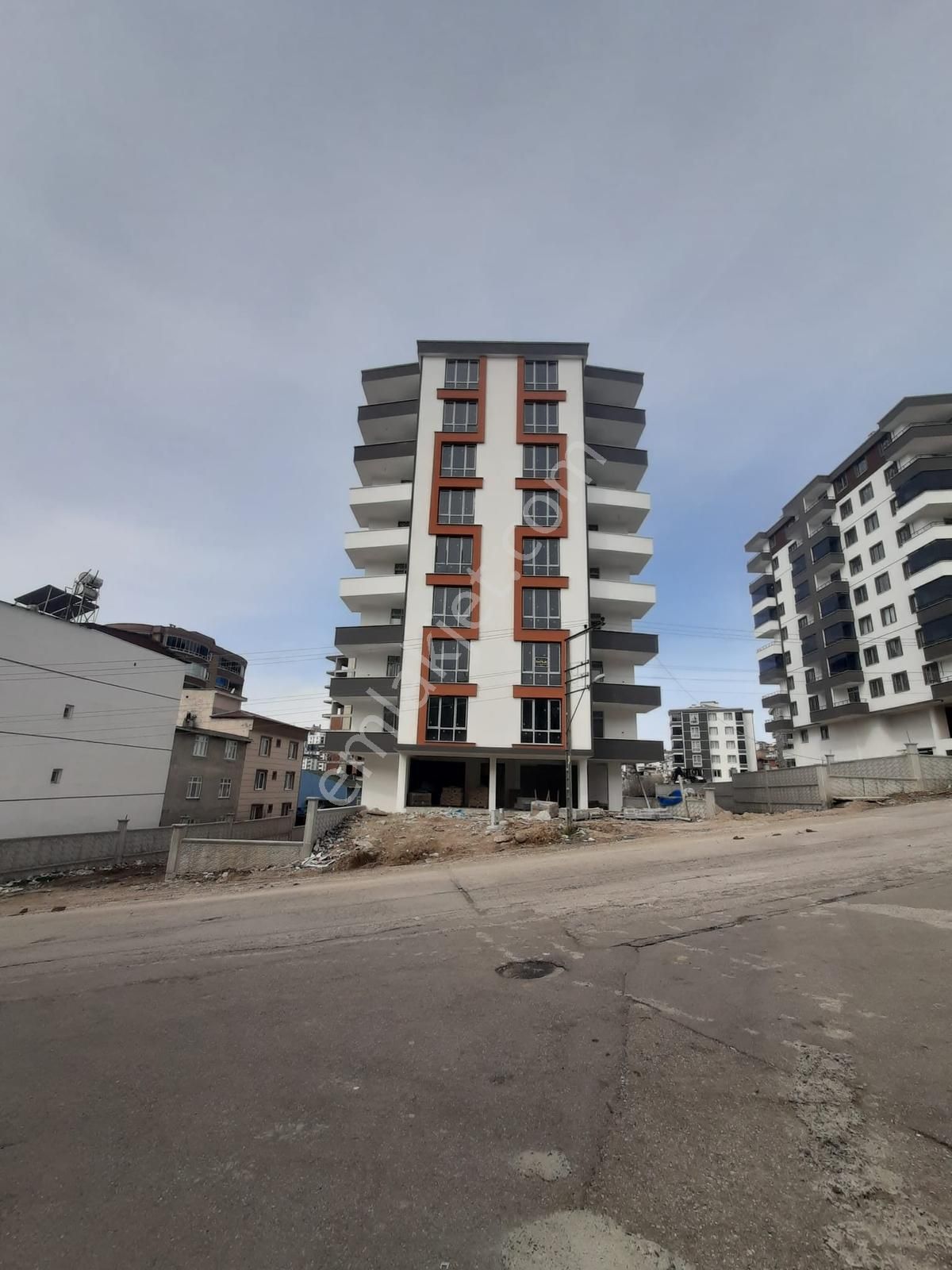 Yağmur Emlak'tan Odun Pazarı Kavşağı Merkezi Konumda Satılık 2+1 - Görsel 8