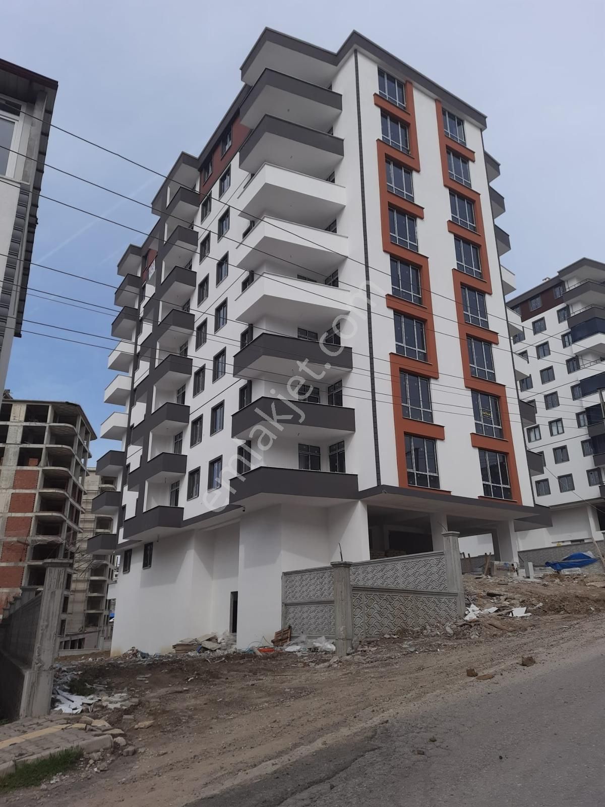 Yağmur Emlak'tan Odun Pazarı Kavşağı Merkezi Konumda Satılık 2+1 - Görsel 17