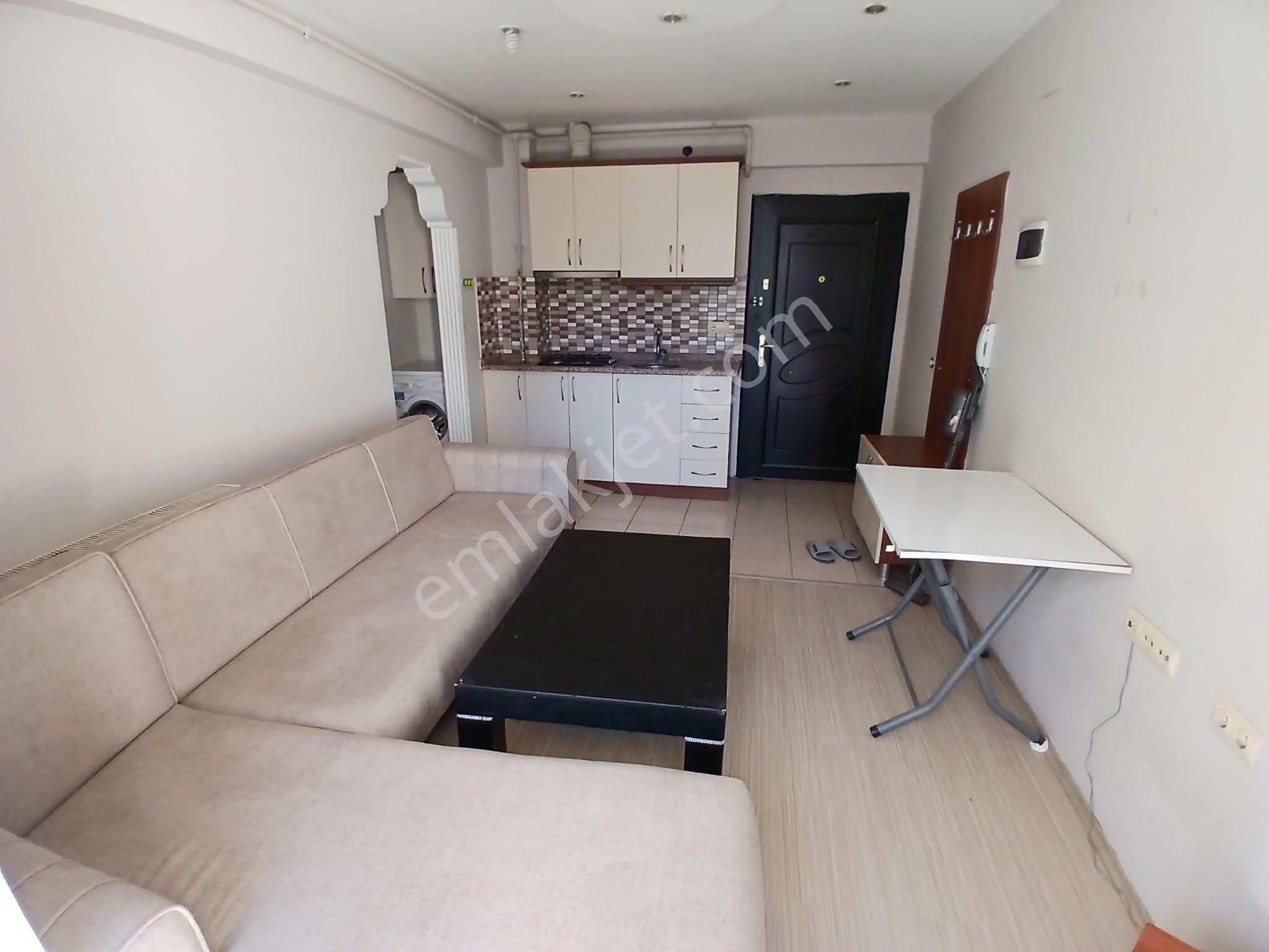 Ender Uysal Gayrimenkulden Üniversiteye Çok Yakın 1+1 Yakıt Ve İnternet Dahil Kiralık Apart .