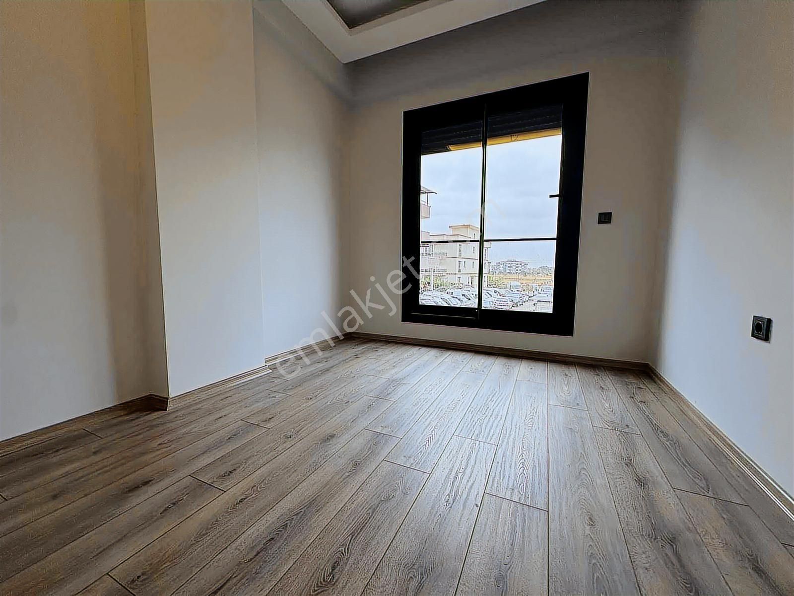 Qzen Gayrimenkulden Müstakil Bahçeli 4+1 Villa - Görsel 15