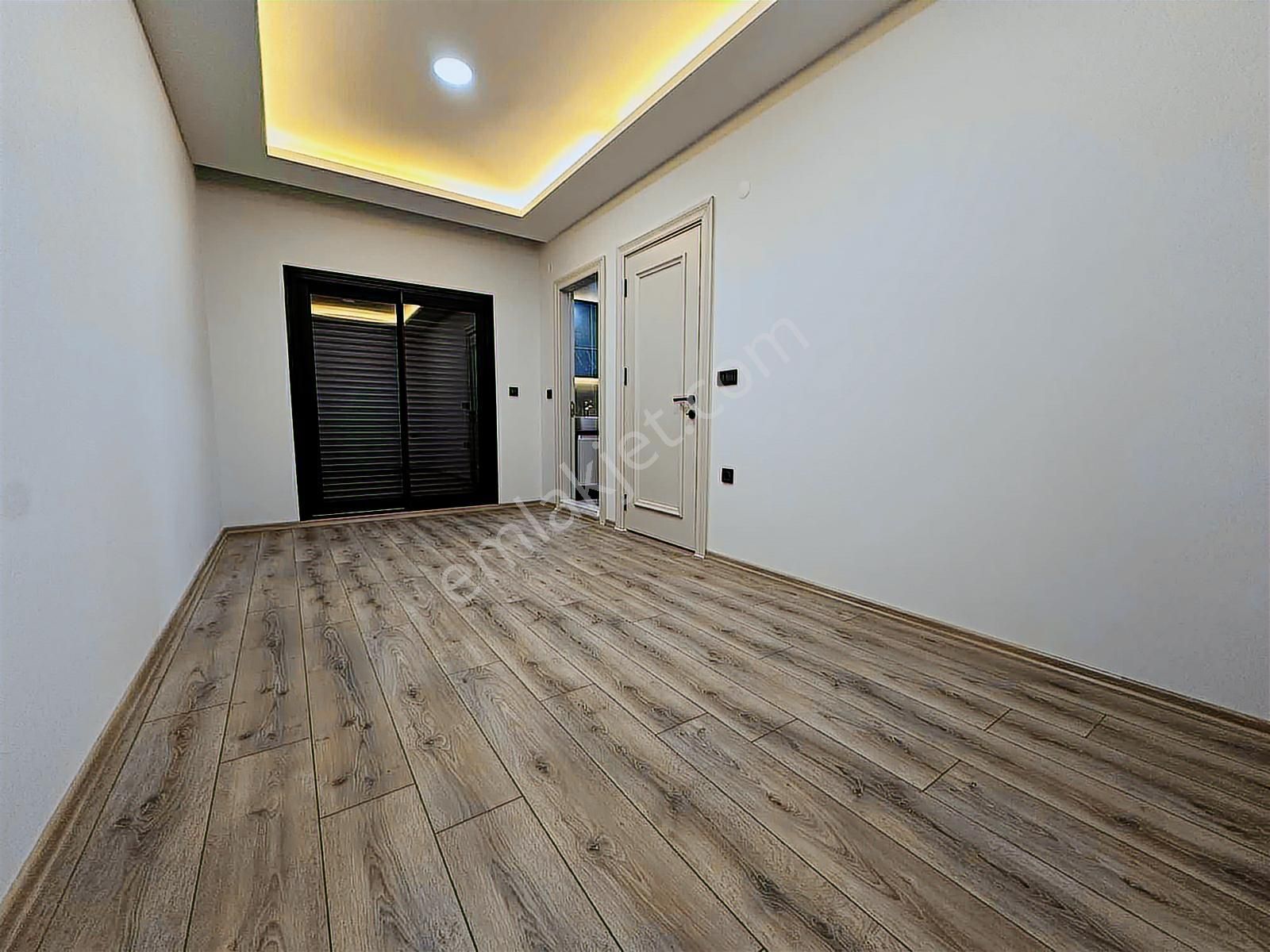 Qzen Gayrimenkulden Müstakil Bahçeli 4+1 Villa - Görsel 33