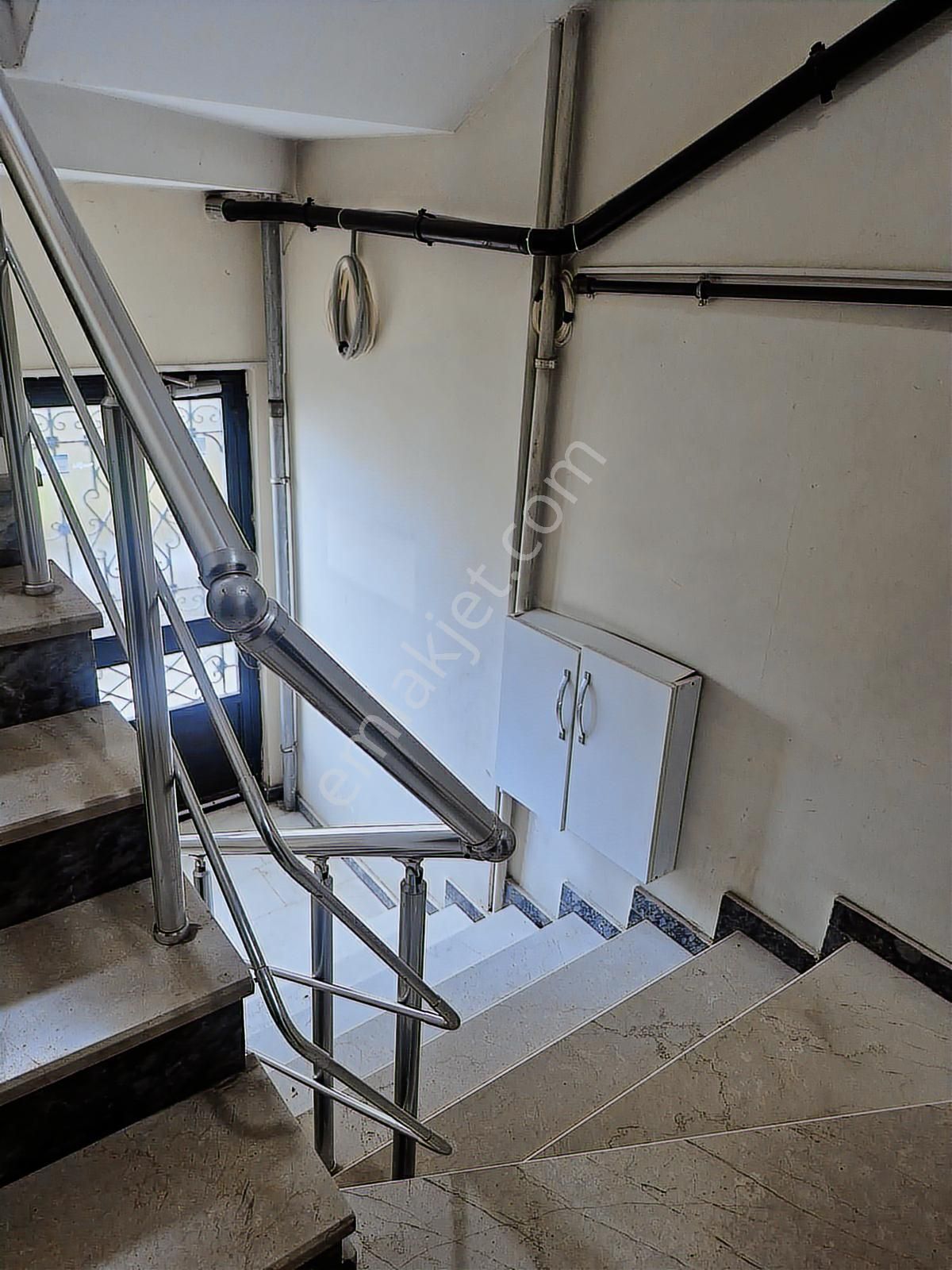 Kurtköy Merkezde Harika Konumda 3+1 Satılık Daire - Görsel 4