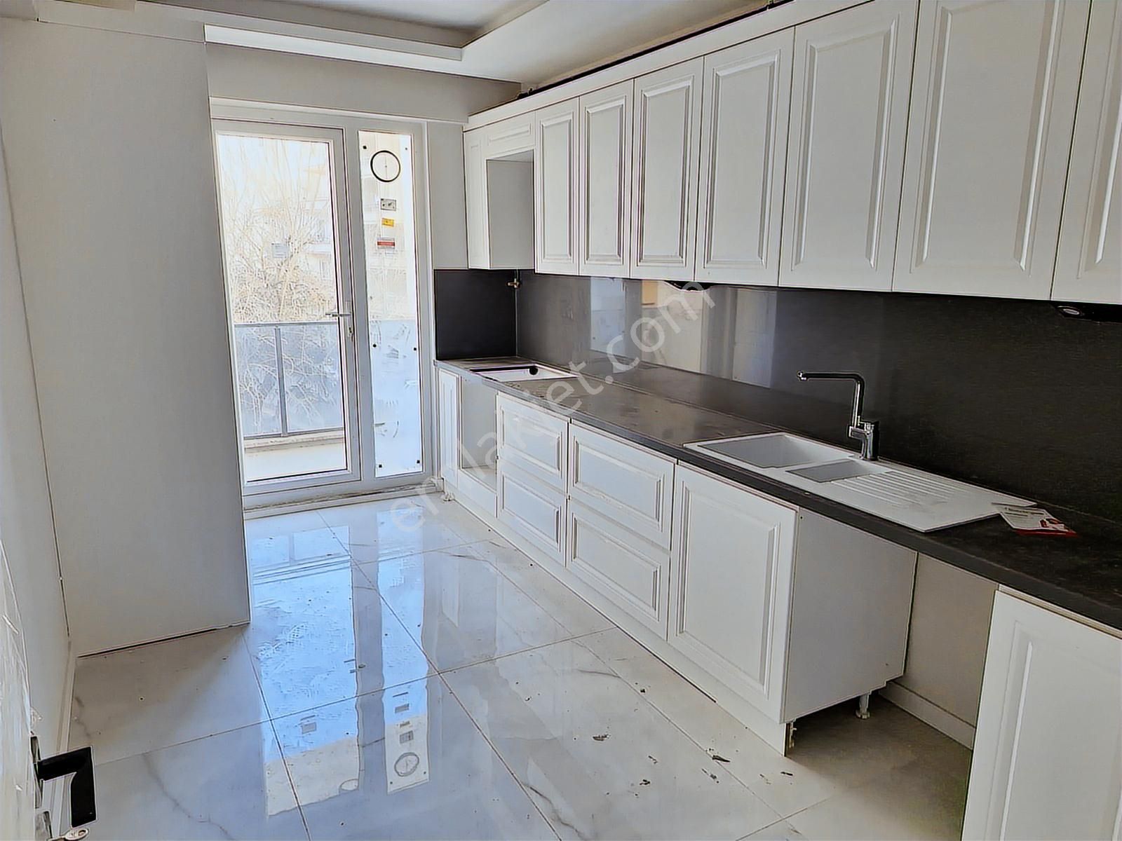 Esen'den Konakta Arakat Kiralık Yeni Daire - Görsel 16