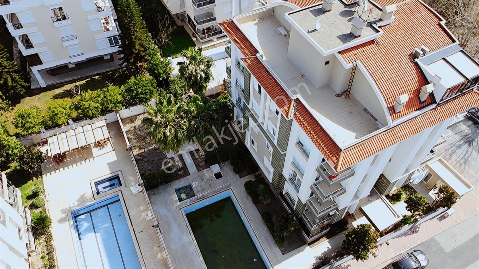 Konyaaltı Hurmada Havuzlu Sitede 4.kat Önü Açık Güneşli 1+1 - Görsel 4