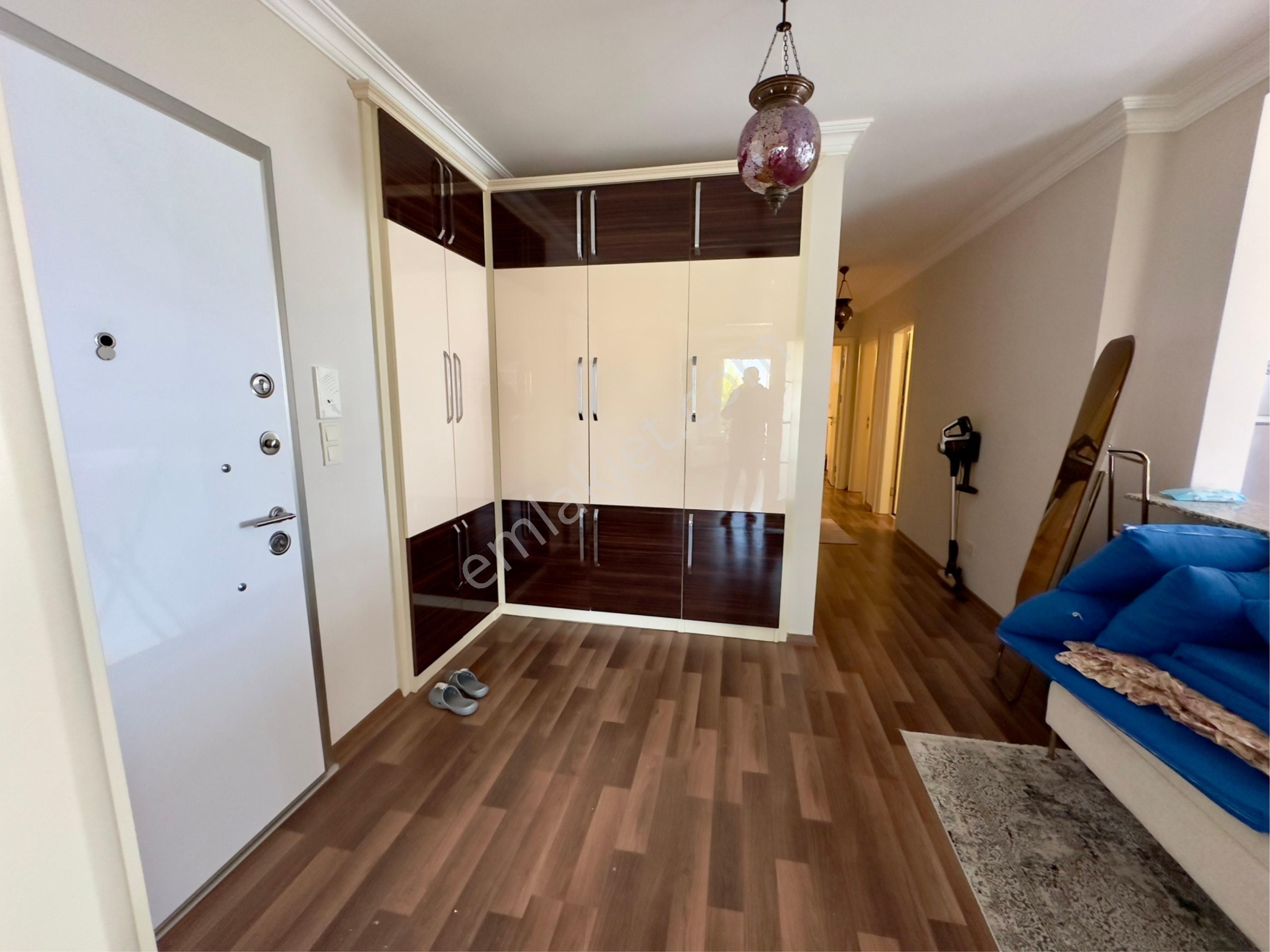 Kuşadası Satılık İkiçeşmelik Mahallesinde 3+1 Daire - Görsel 10