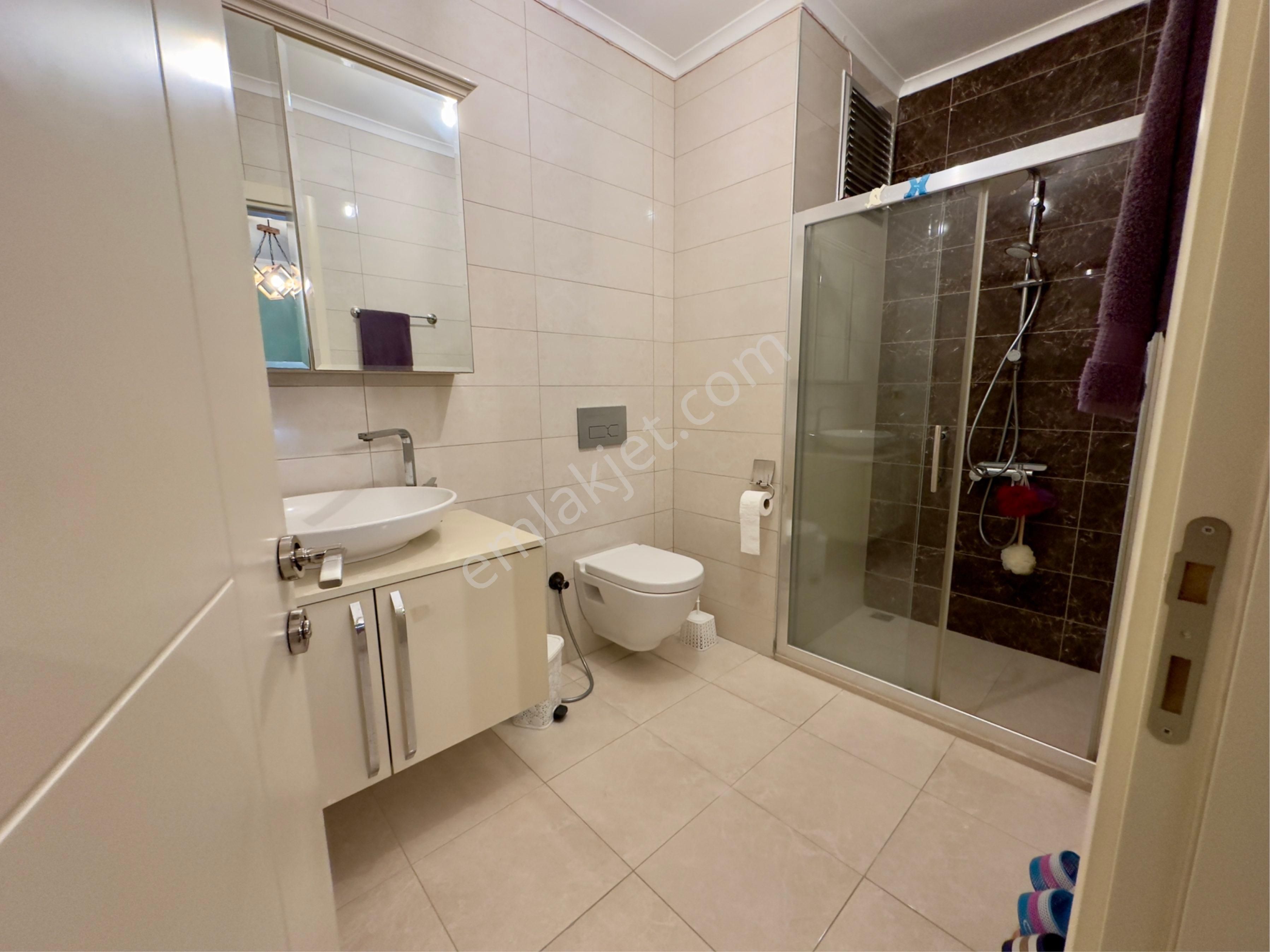 Kuşadası Satılık İkiçeşmelik Mahallesinde 3+1 Daire - Görsel 11