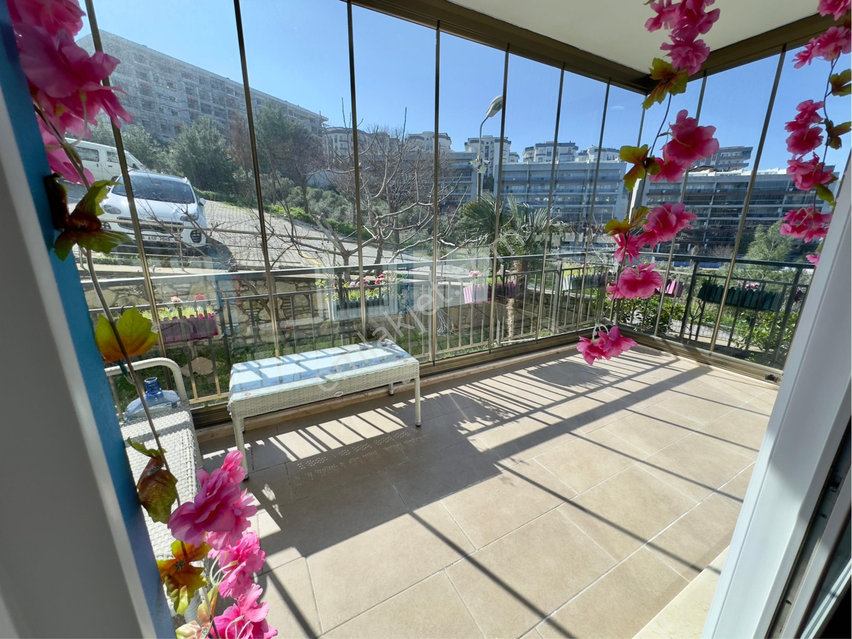 Kuşadası Satılık İkiçeşmelik Mahallesinde 3+1 Daire - Görsel 20